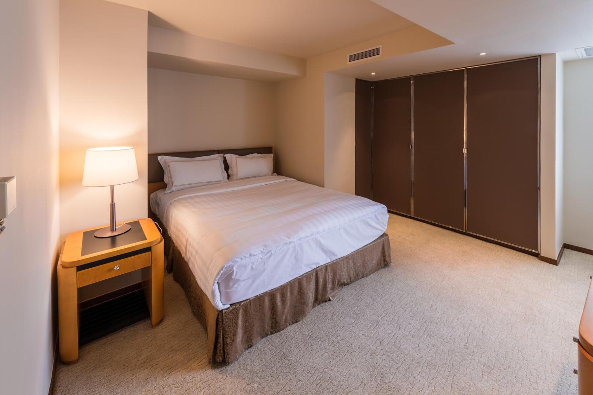 Centre Serviced Aparthotel