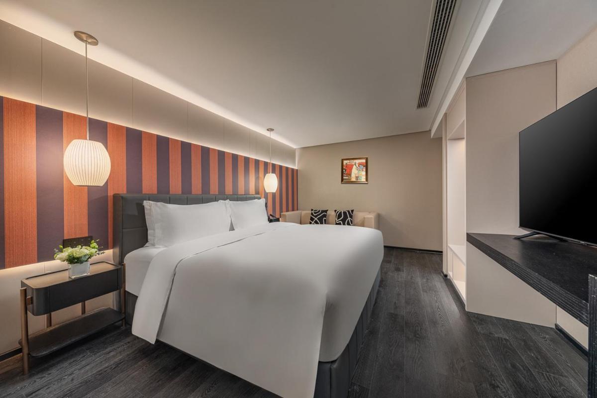 Jinglai Bushe Bund Nanjing West Road Hotel