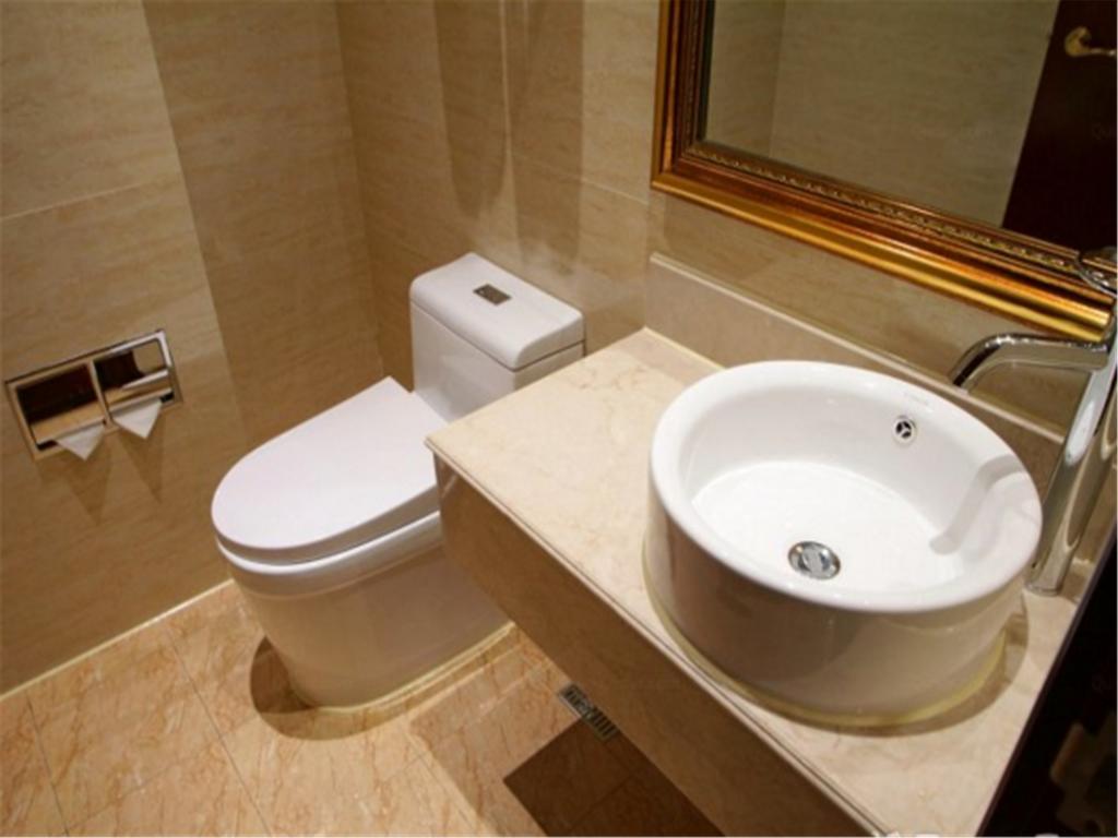 Vienna Jiuxing Market 3*