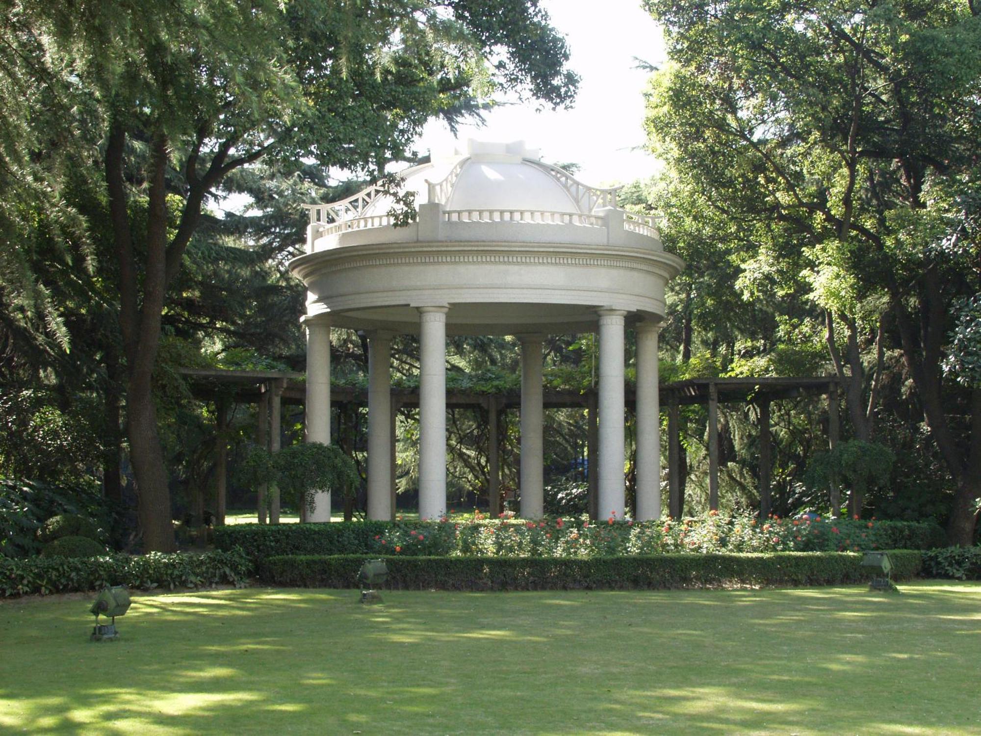 Khách sạn Okura Garden 5*