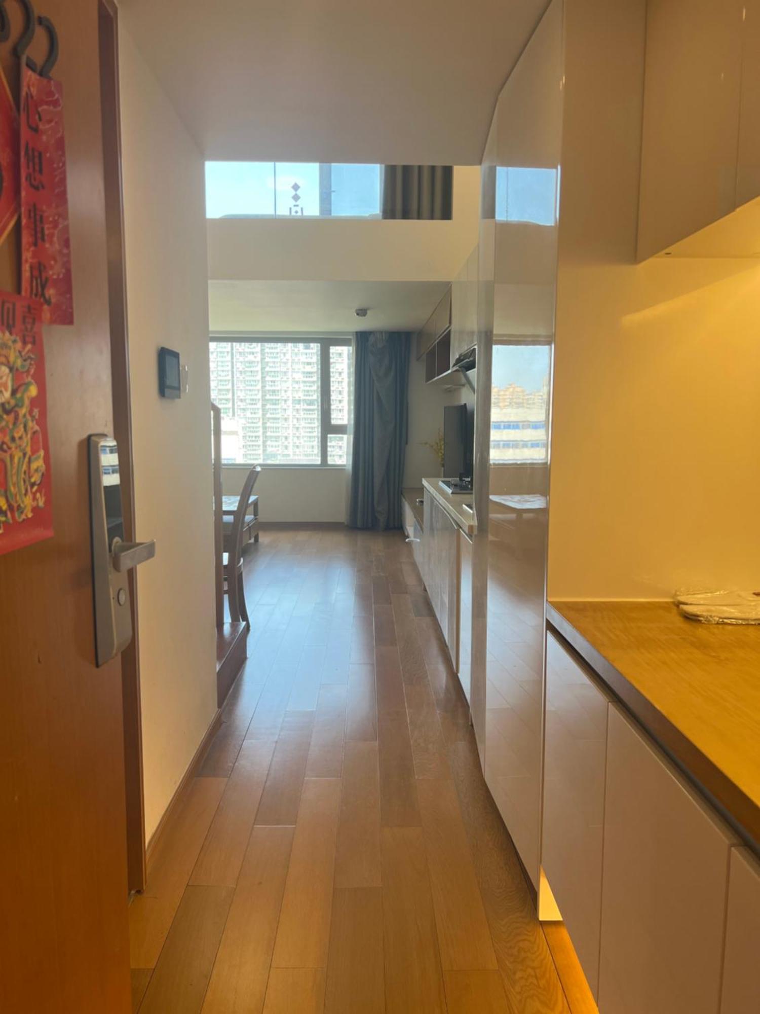 Lujiazui Apartment *