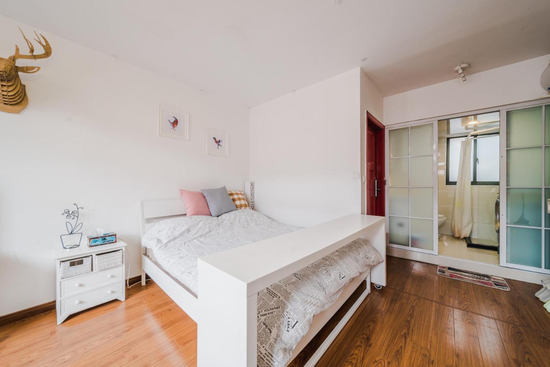 Apartment Hills&xing 302 Near Mid Huaihai Rd And Metro Line 1&13 *