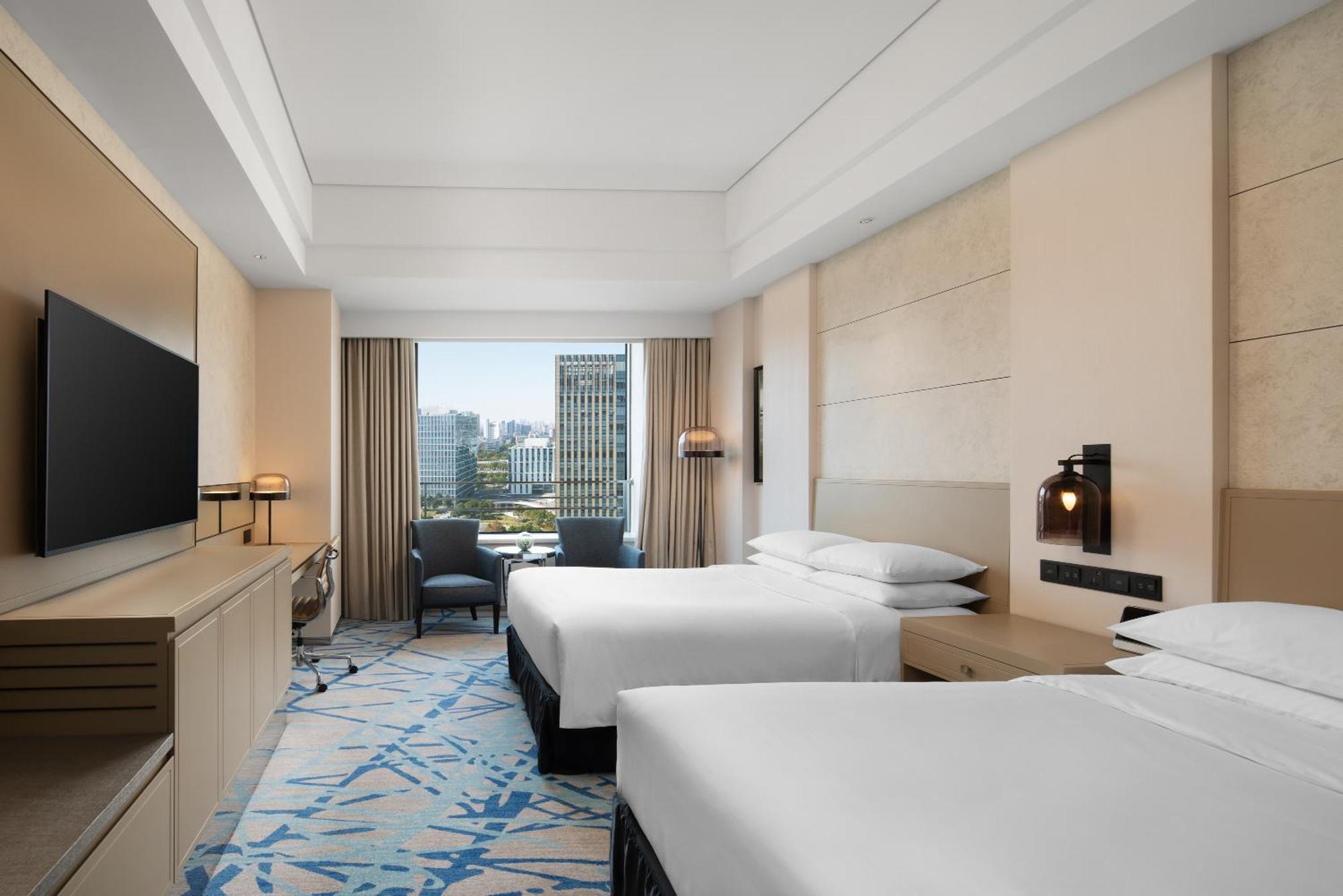 Renaissance Caohejing 5* Shanghai