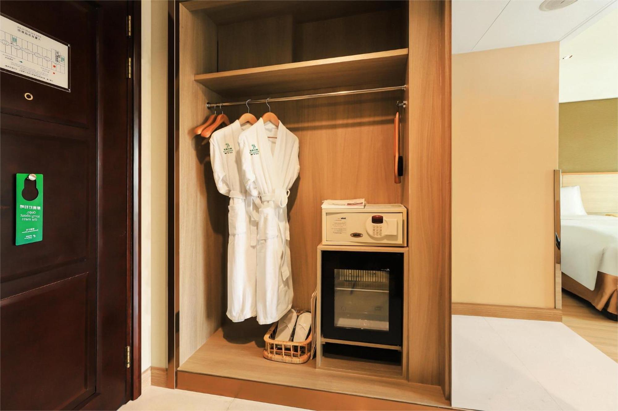 Hotel Pudong Nanpu By Ihg Shanghai