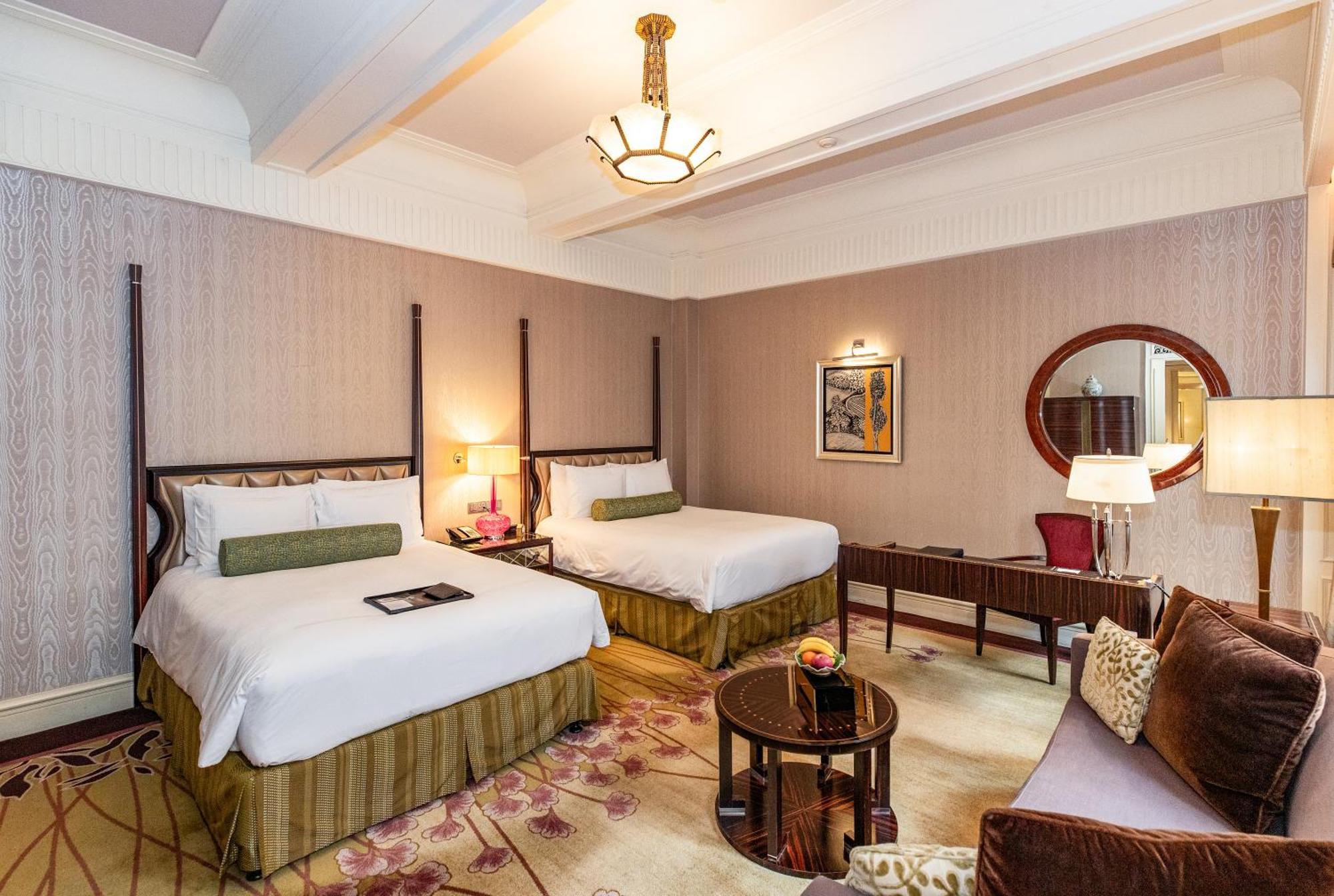 Fairmont Peace On The Bund Şanghay