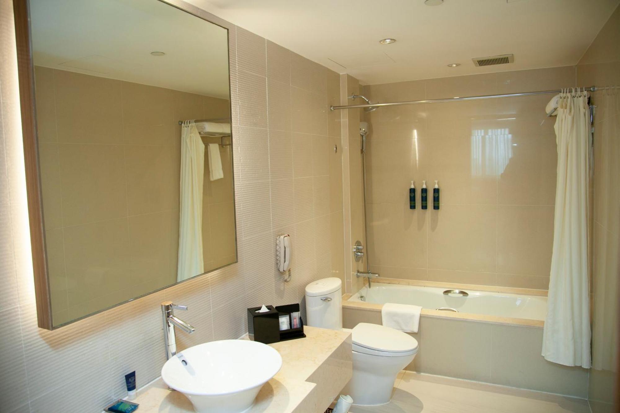 Four Points By Sheraton Shanghai, Daning Hotel