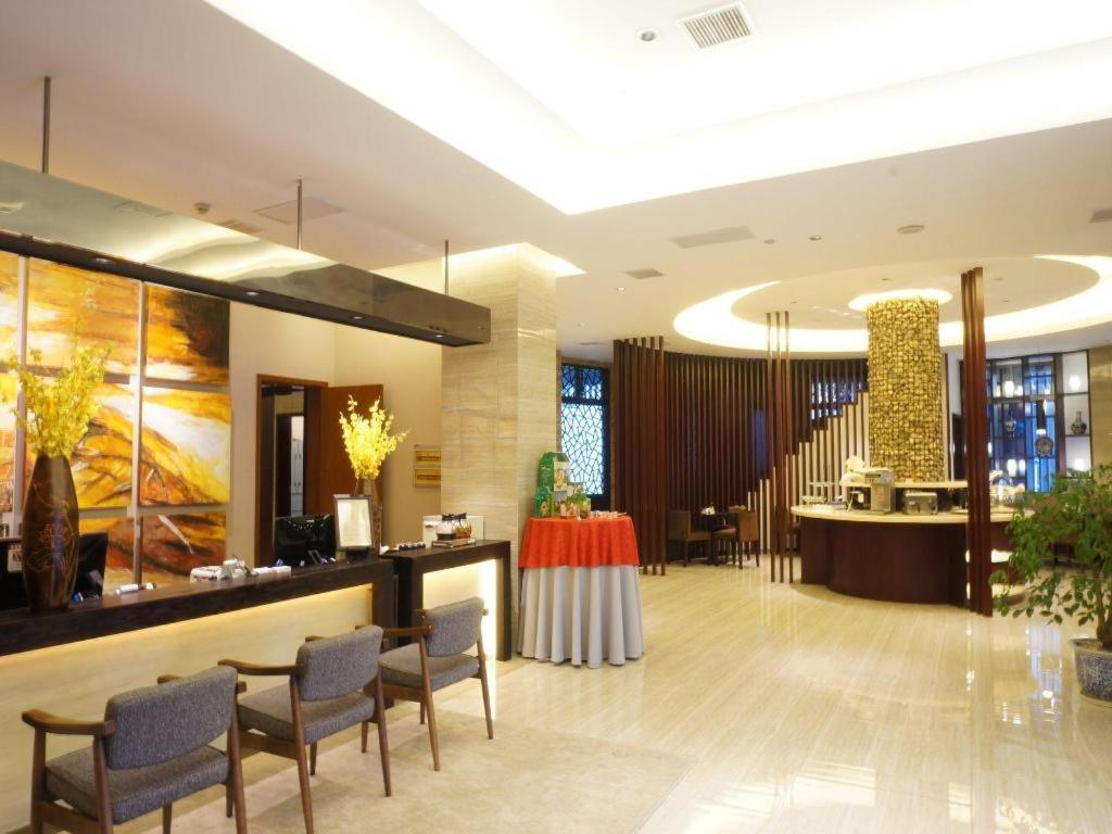 Hotel Baolong Homelike - Changxing Branch