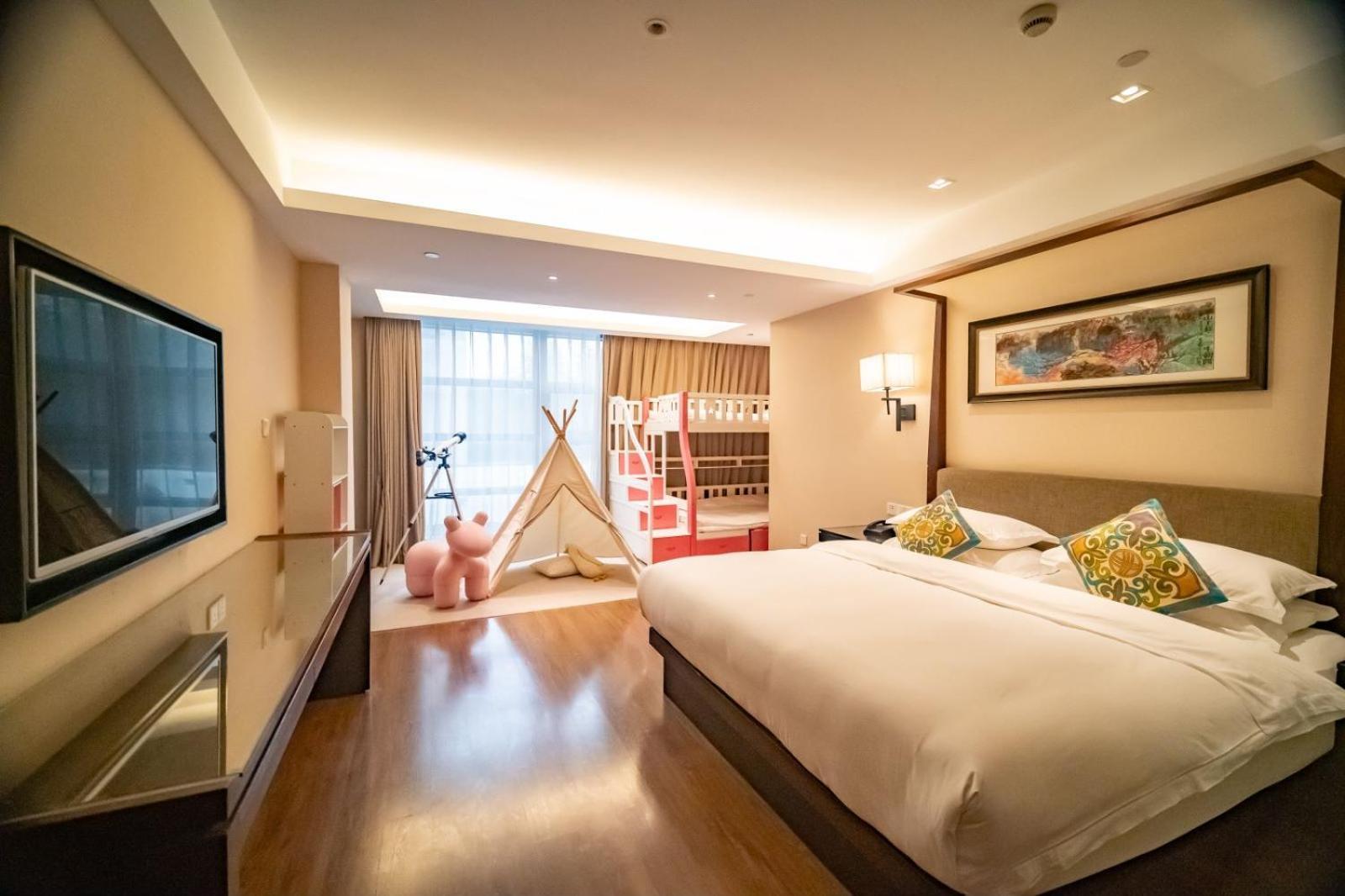 Ssaw Boutique South Xuhui Riyueguang Hotel