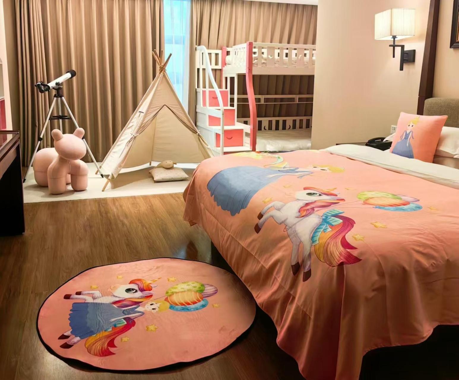 Hotel Ssaw Boutique South Xuhui Riyueguang 4*