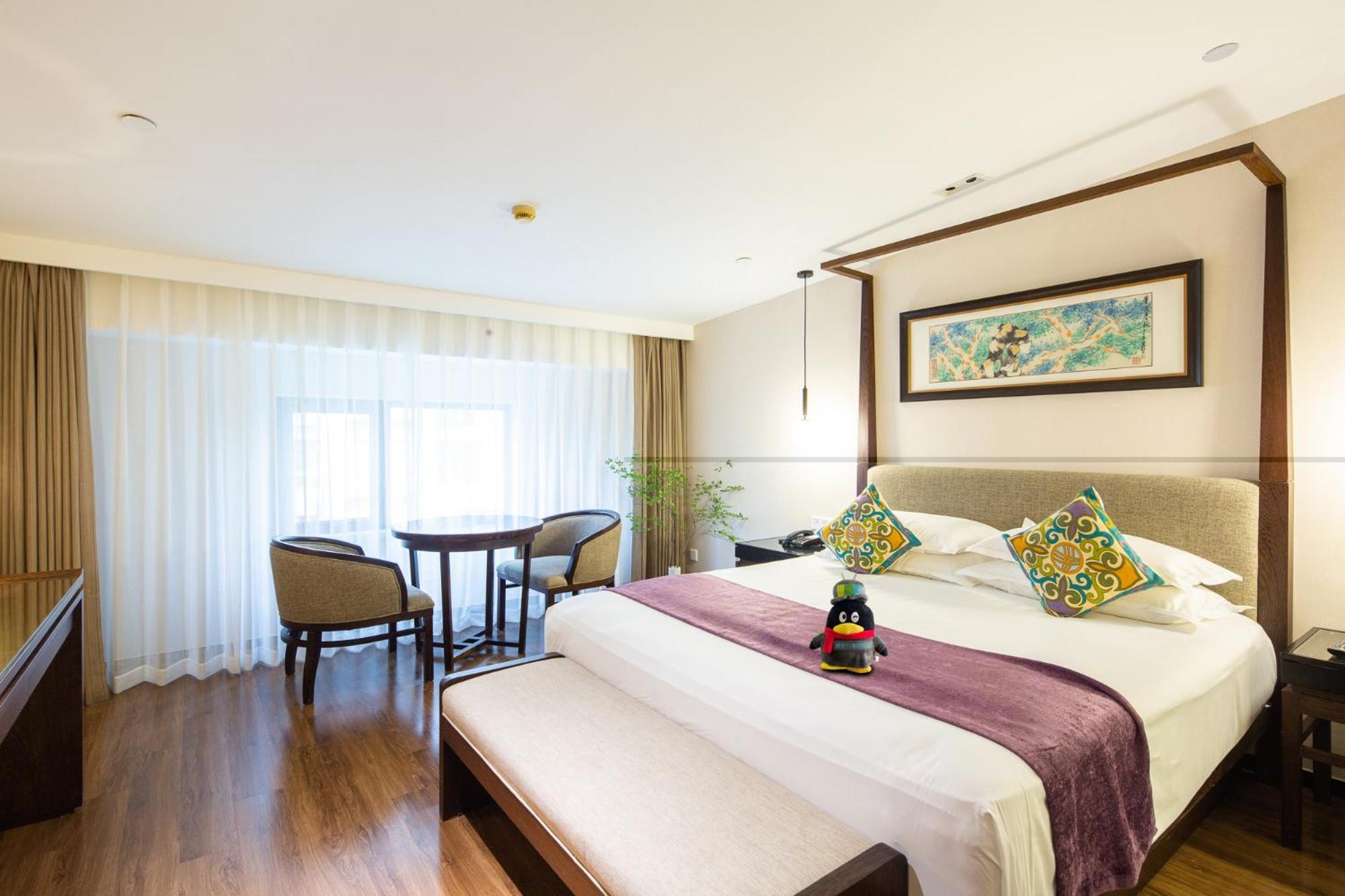 Ssaw Boutique South Xuhui Riyueguang Hotel