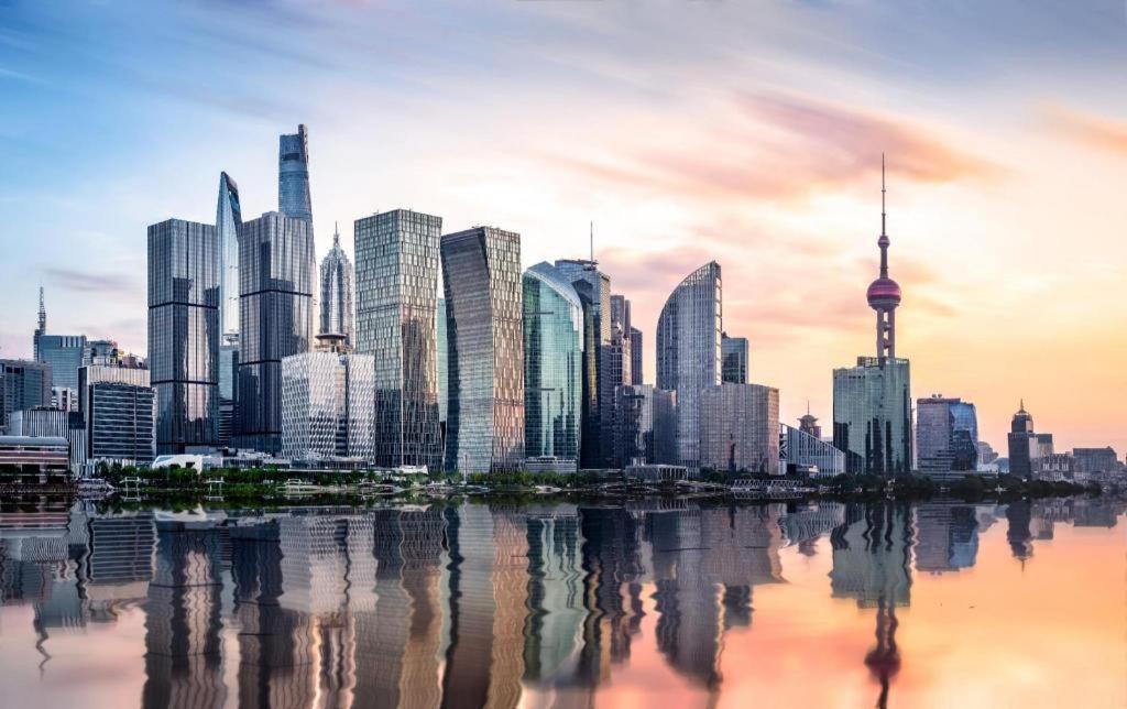 Ji Lujiazui Pudong Avenue