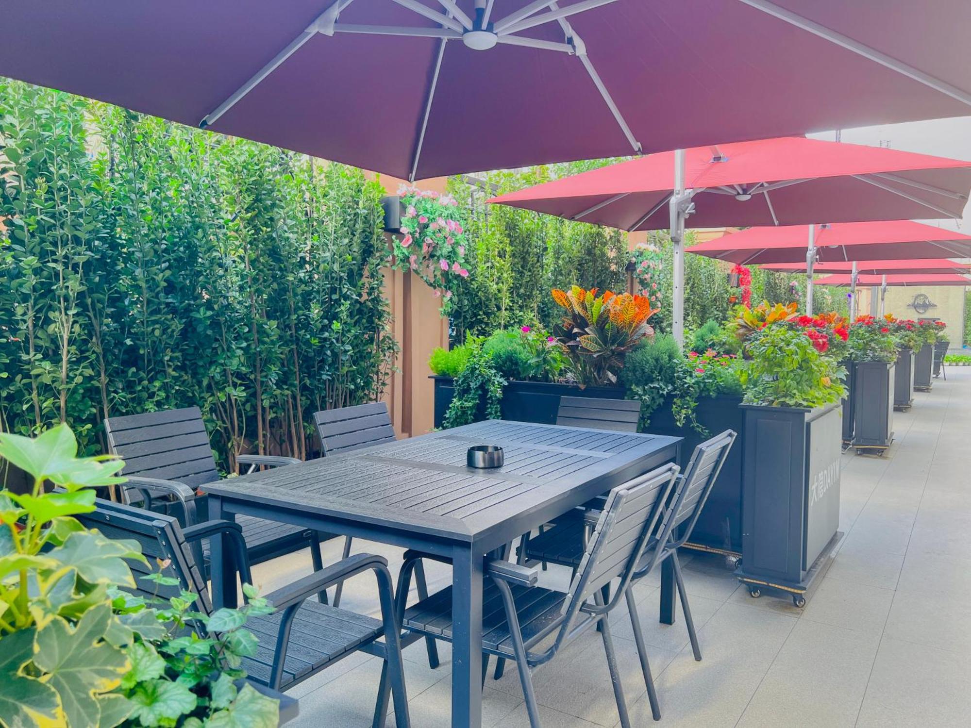 Dayin Garden -near People's Square & Nanjing Road-large Social Area -bar -cafe -gym -free Laundry Luggage Storage -24h Front Desk-english Service Hotel Shanghai