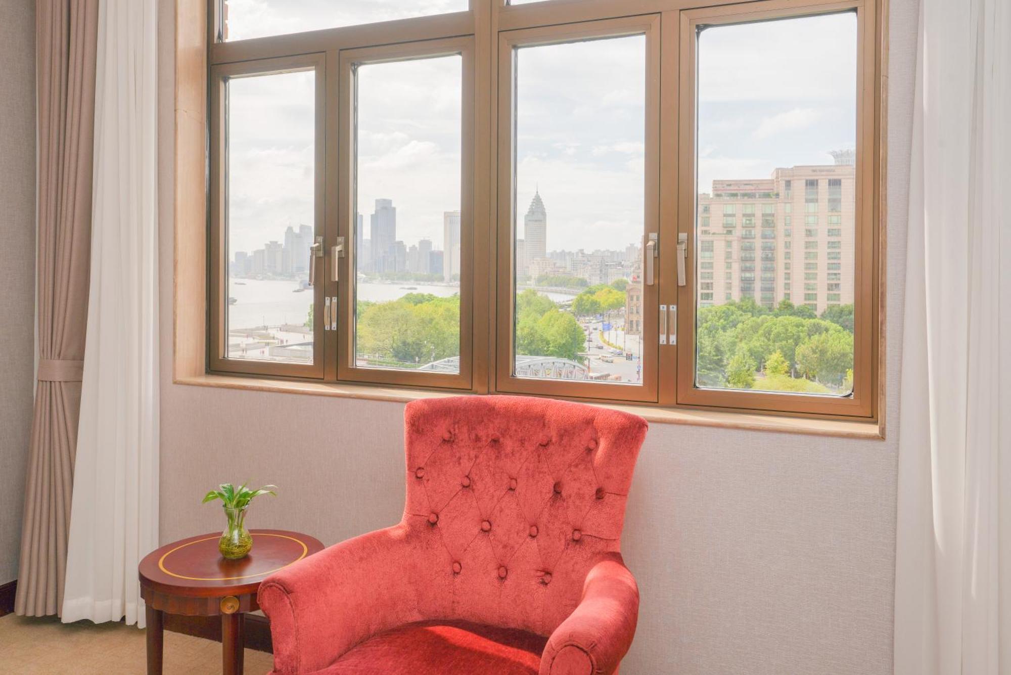 Broadway Mansions - On The Bund Otel 5*