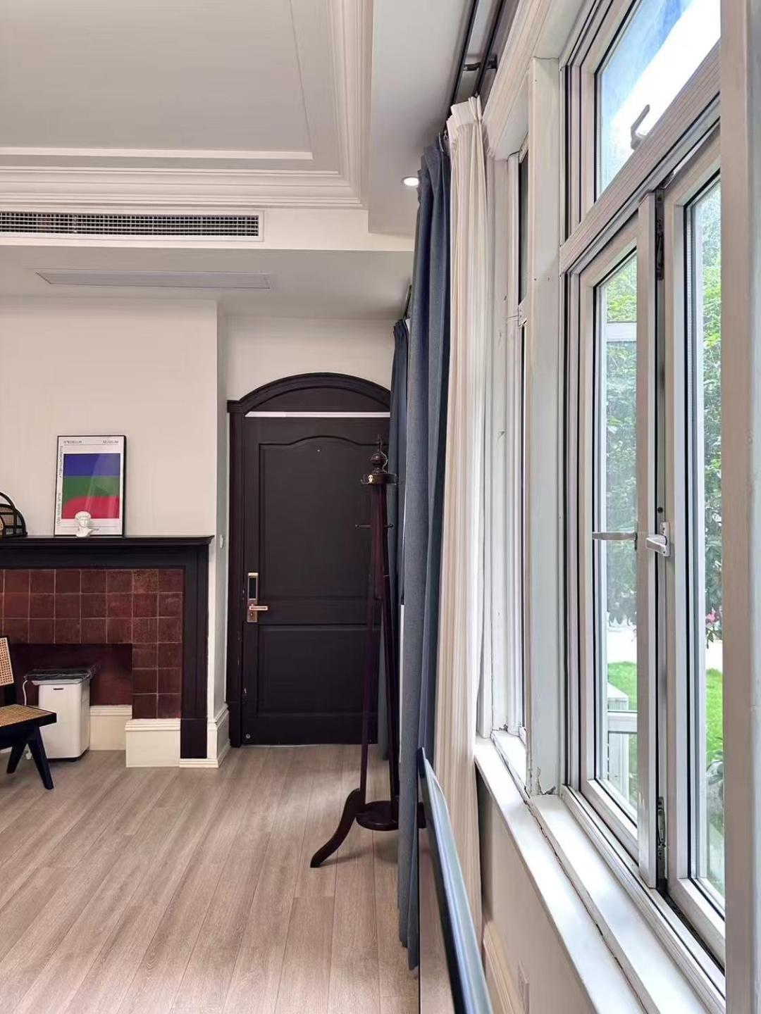 Historical 1 Living And 1 Bedroom With Garden View Near Jiashan Road And Hengshan Rd * Shanghai