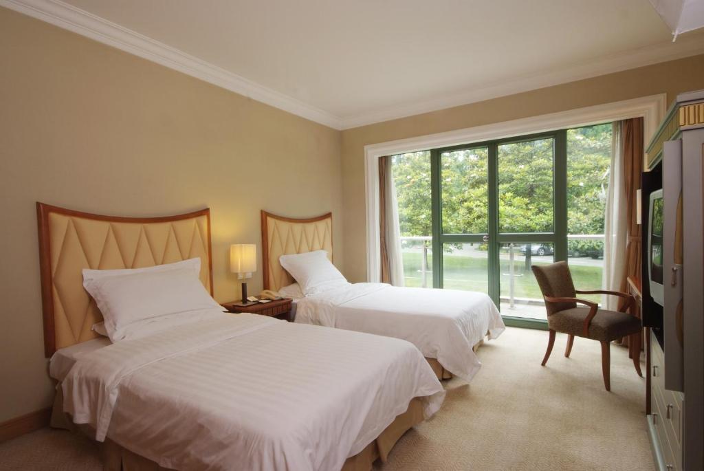 Otel Hong Qiao State 5*