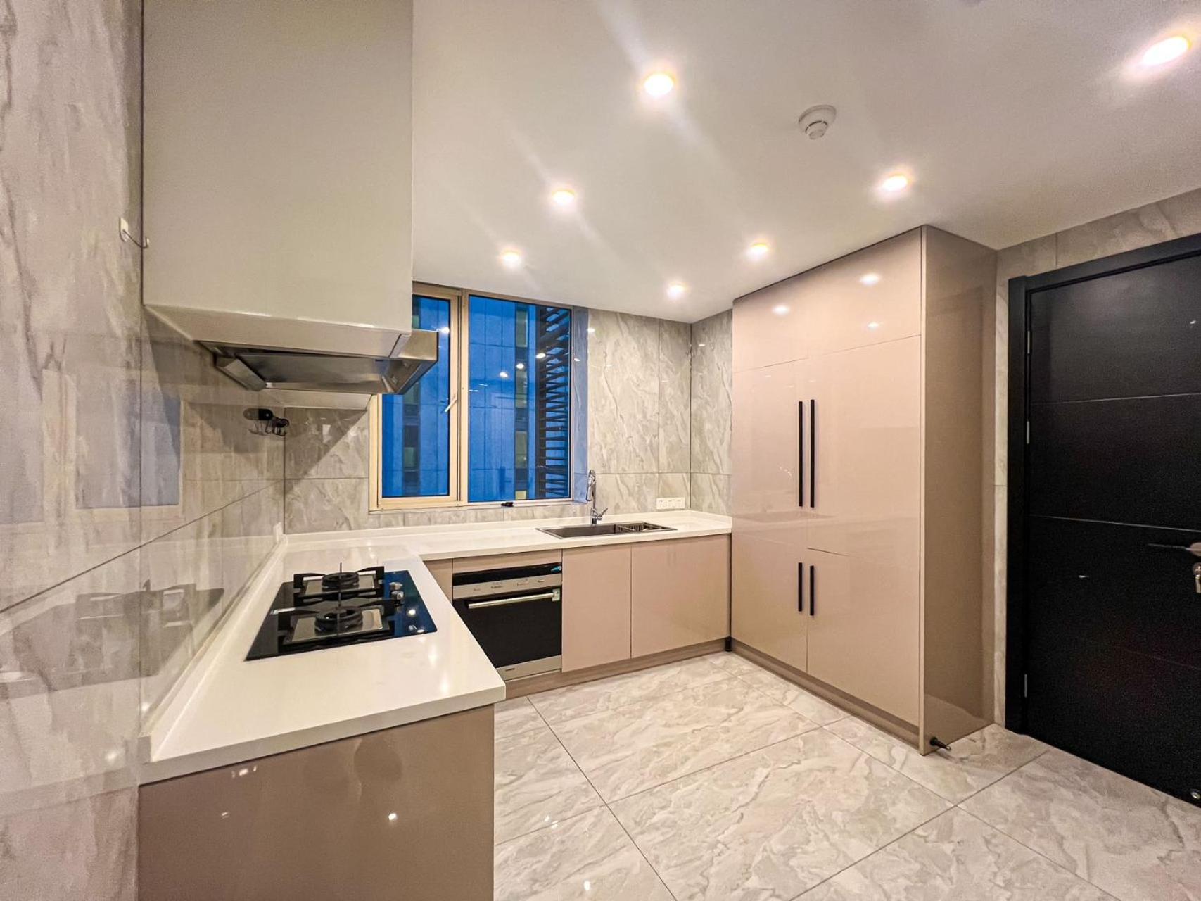 Eastern Hub - Xintiandi Branch Super Luxury 4 Bedrooms 3 Bathrooms Premium Quality Apt Daire Şanghay
