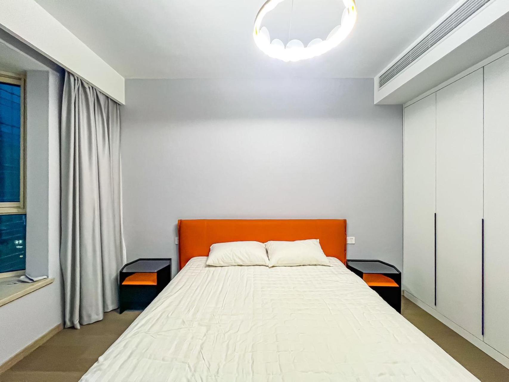 Daire Eastern Hub - Xintiandi Branch Super Luxury 4 Bedrooms 3 Bathrooms Premium Quality Apt *
