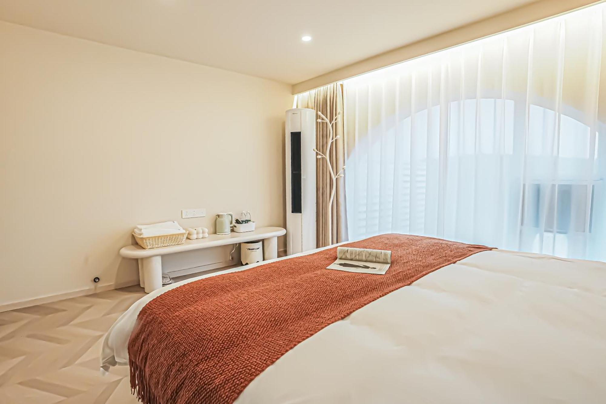 Resort Dino Star - Near Disneyland 3*