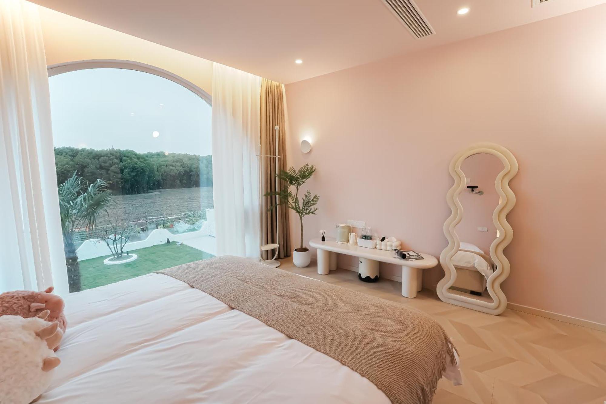 Resort Dino Star - Near Disneyland Shanghai