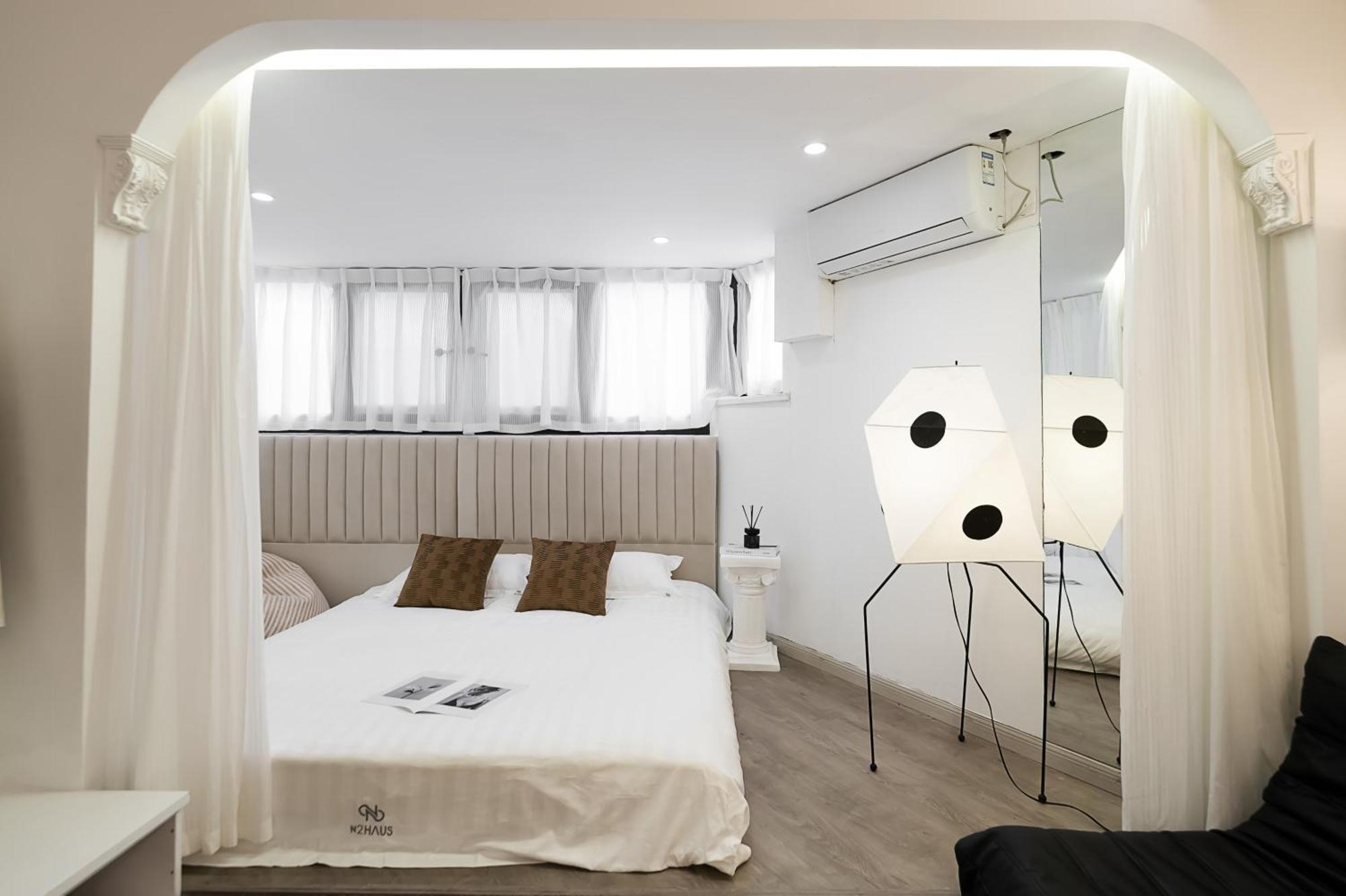 Hills & Serendipity Xiaoman Two Beds Jing'an Temple Apartment Shanghai