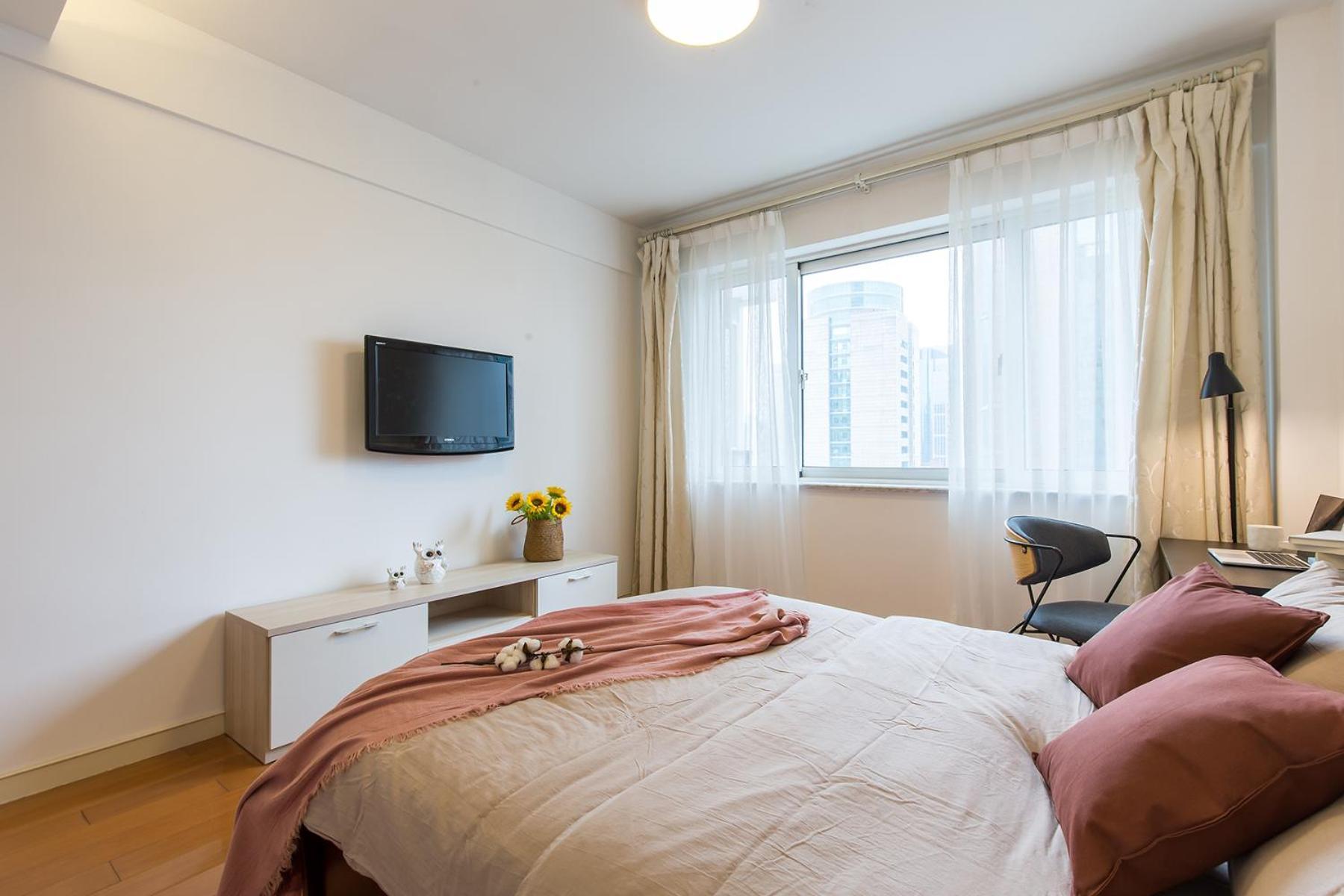 Apartment Book And Bed-people's Square Shanghai