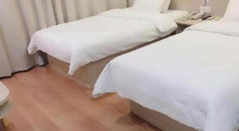 Hanting Zhenping Road Otel 2*