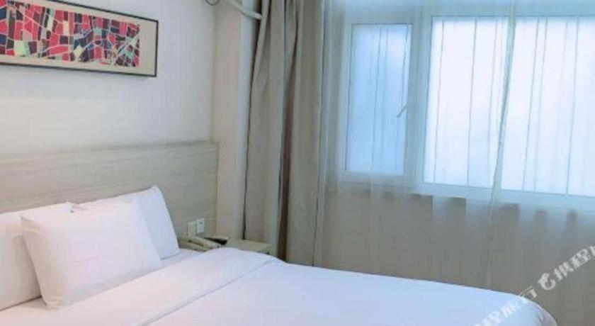 Hanting Zhenping Road Otel 2*