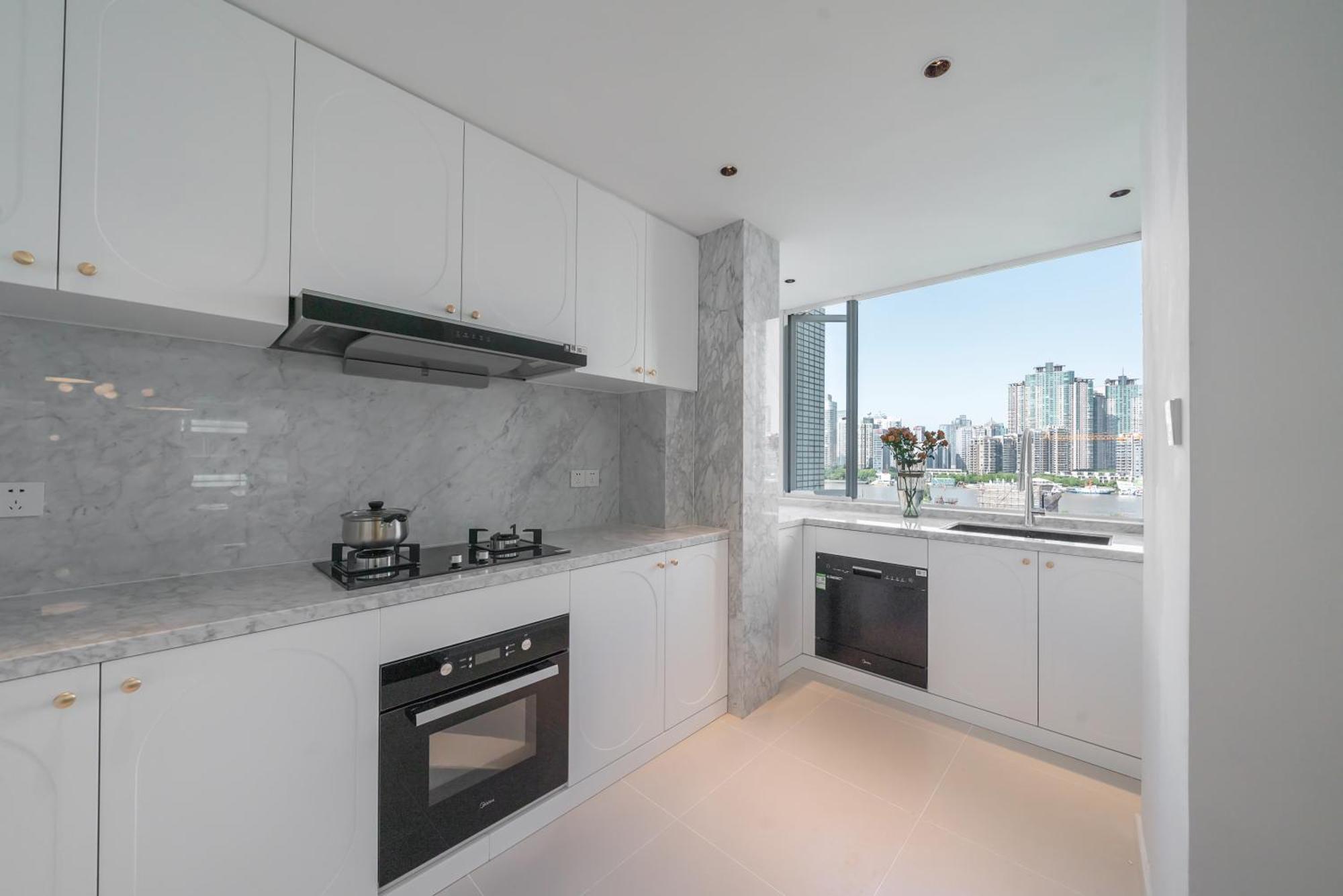 Eastern Hub - Bund Branch Premium 3-bedroom With Bund View Apartment *