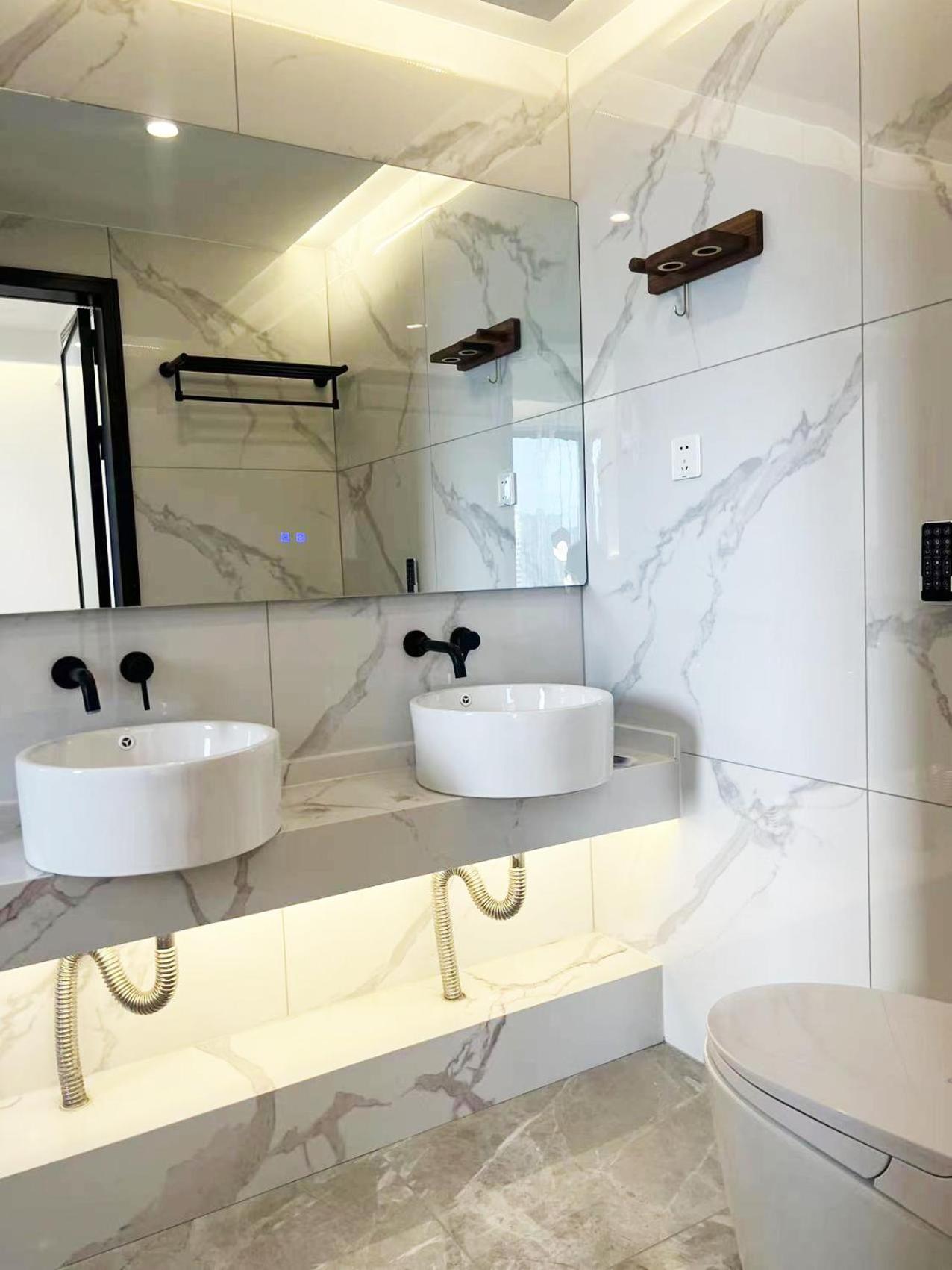Apartment Molly B&b- Near Nanjing East Road 2-bedrooms With Elevator 2 Bathrooms, Bathtub Apart Ment Near The Subway