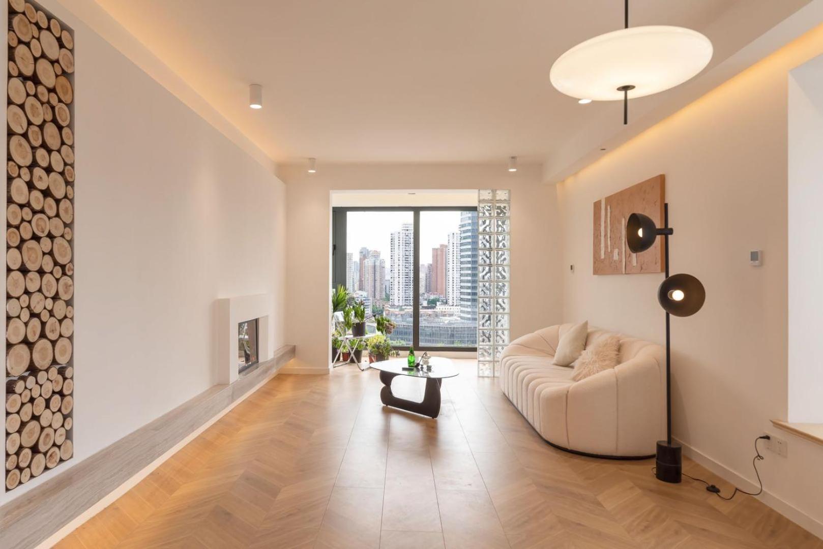 Molly B&b- Near Nanjing East Road 2-bedrooms With Elevator 2 Bathrooms, Bathtub Apart Ment Near The Subway Apartment