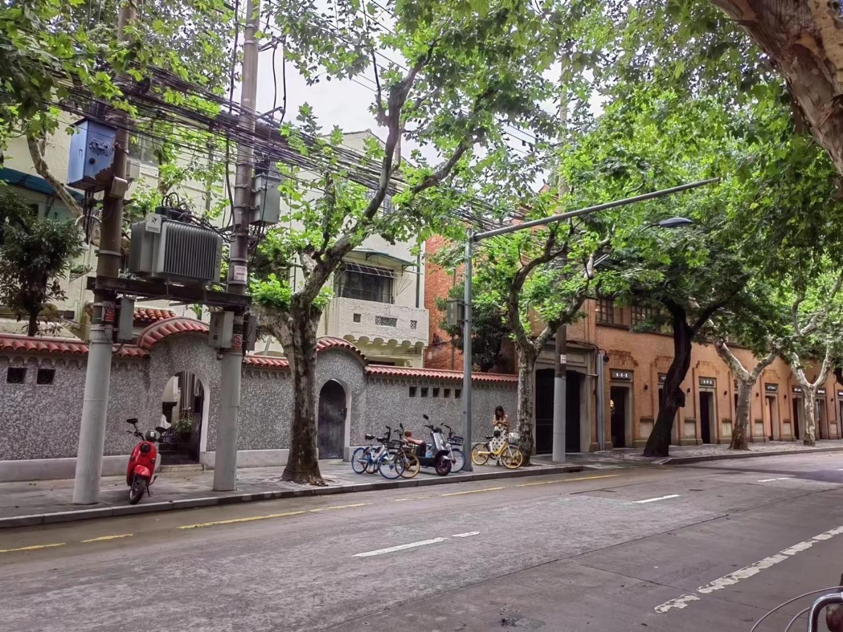 Historical 1 Living And 1 Bedroom With Garden View Near Jiashan Road And Hengshan Rd Apartment Shanghai