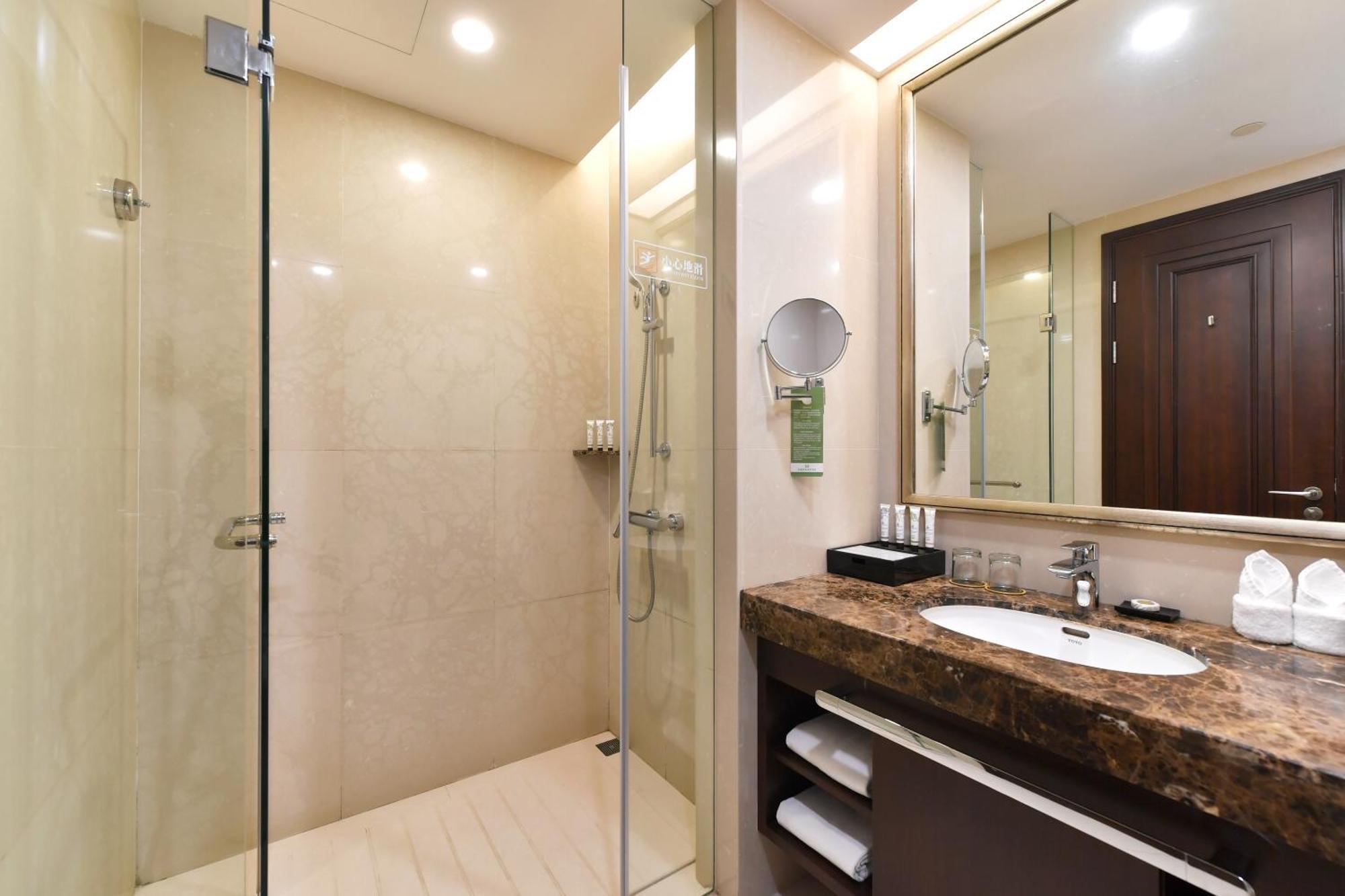 Evergreen Laurel Hotel, 4* Şanghay