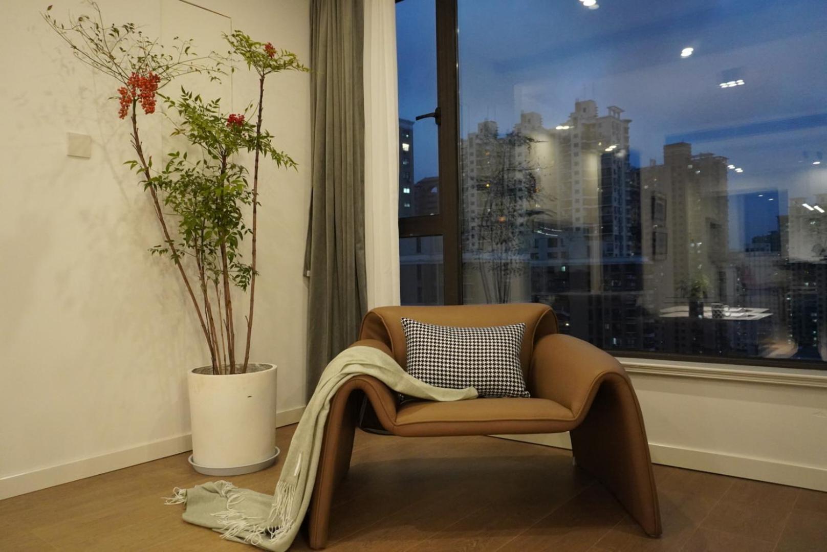 Bund Branch New West Door 2 Bedrooms Big House Apartment