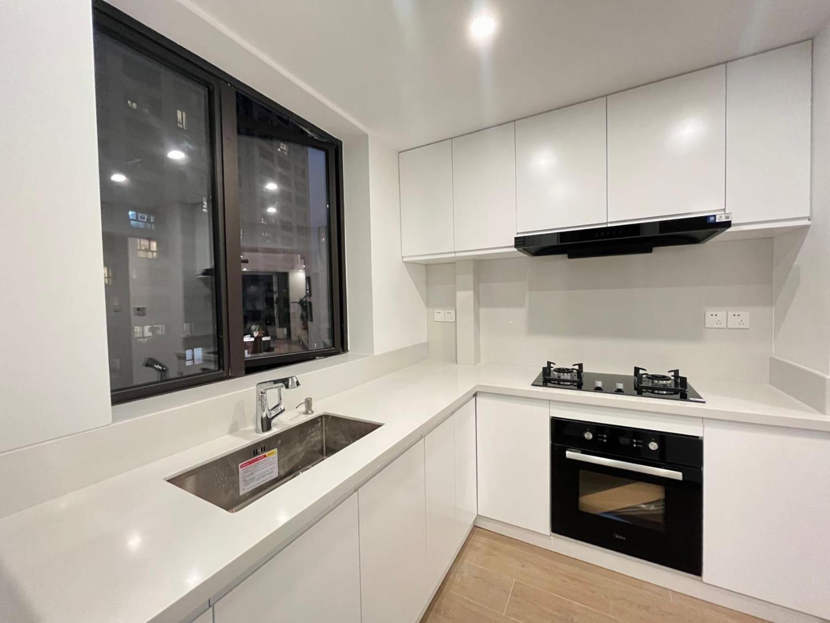 Bund Branch New West Door 2 Bedrooms Big House Apartment *