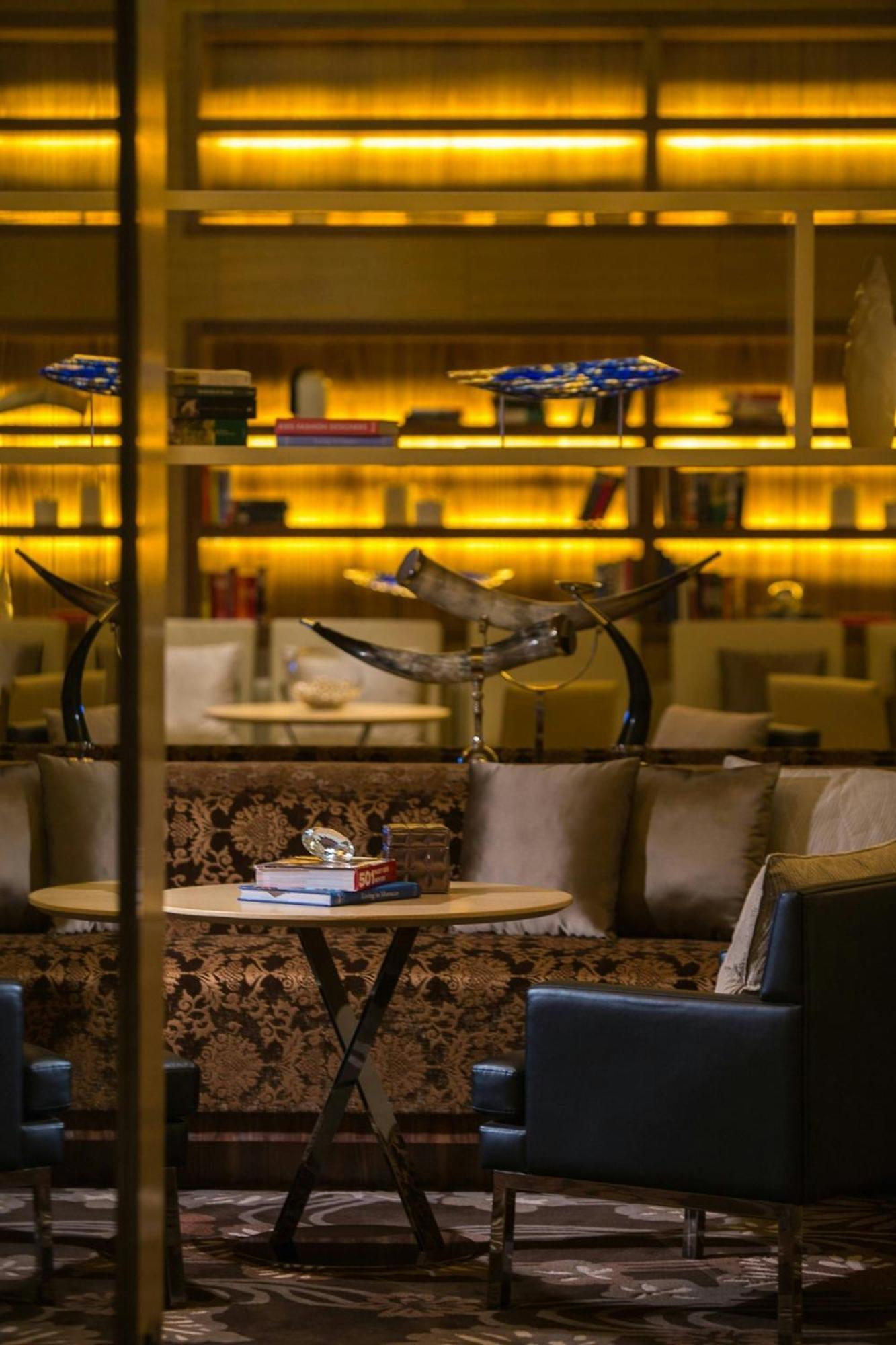 Renaissance Caohejing Hotel 5*