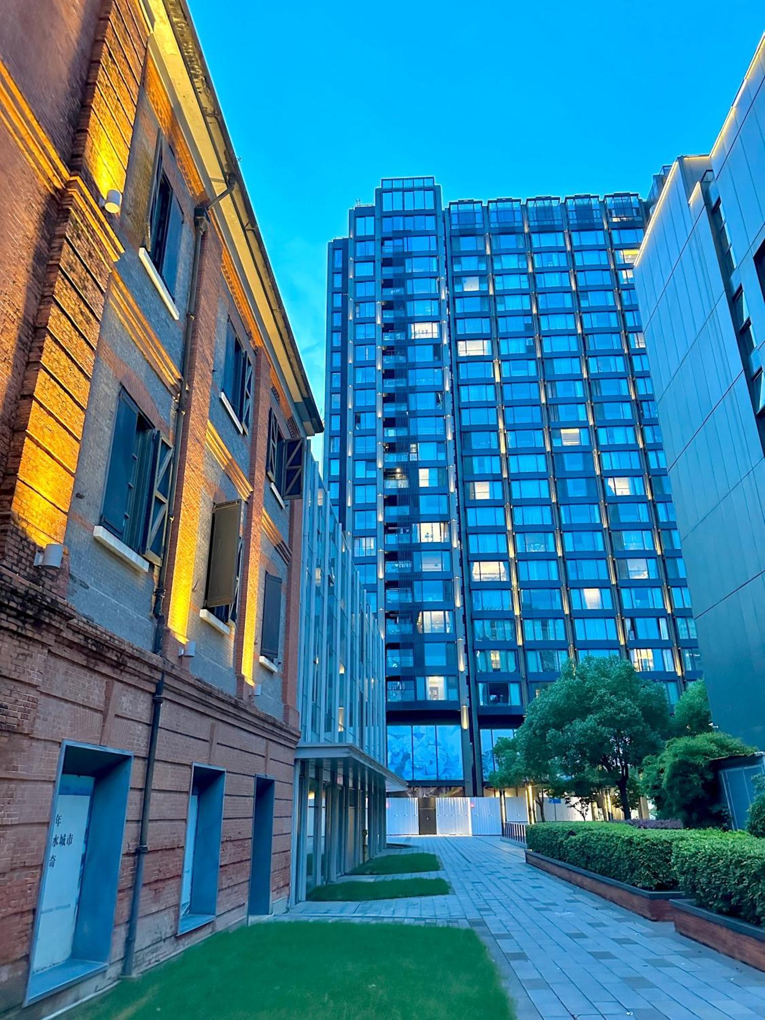 Zhome-deplex Luxury Apartment-near The Bund *