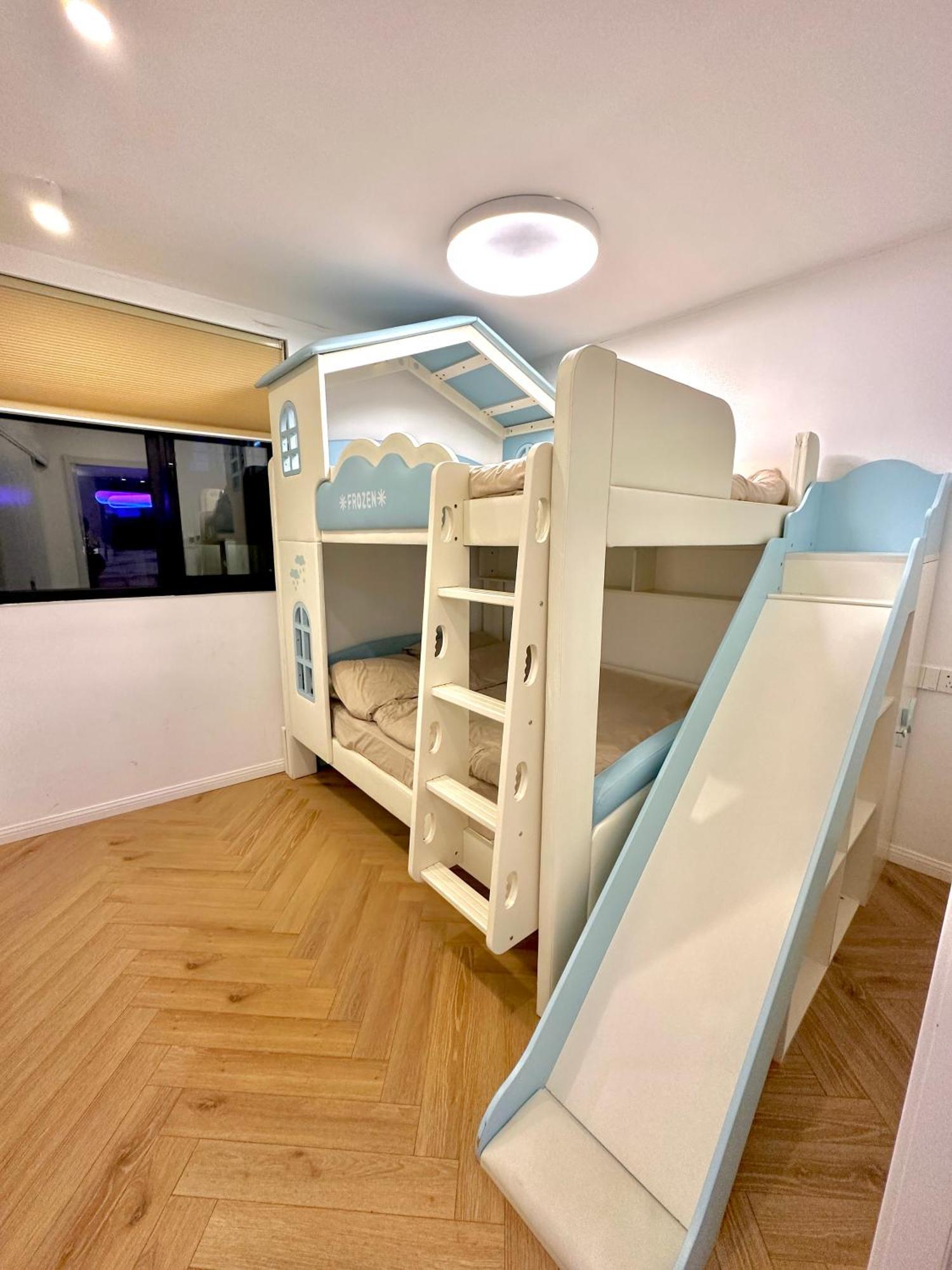 Zhome-three Floors 4 Bedrooms - Near Nanjing Road * Shanghai
