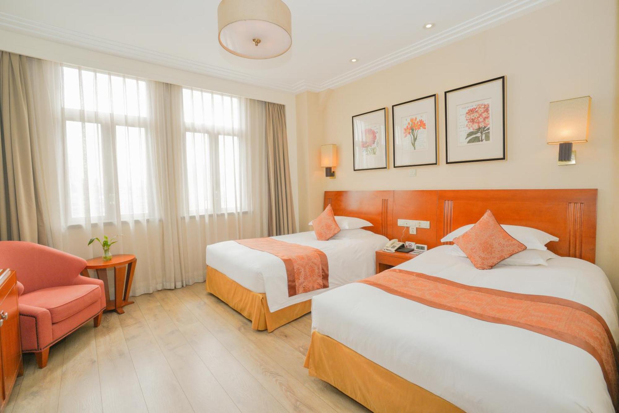 Hotel Broadway Mansions - On The Bund 5*