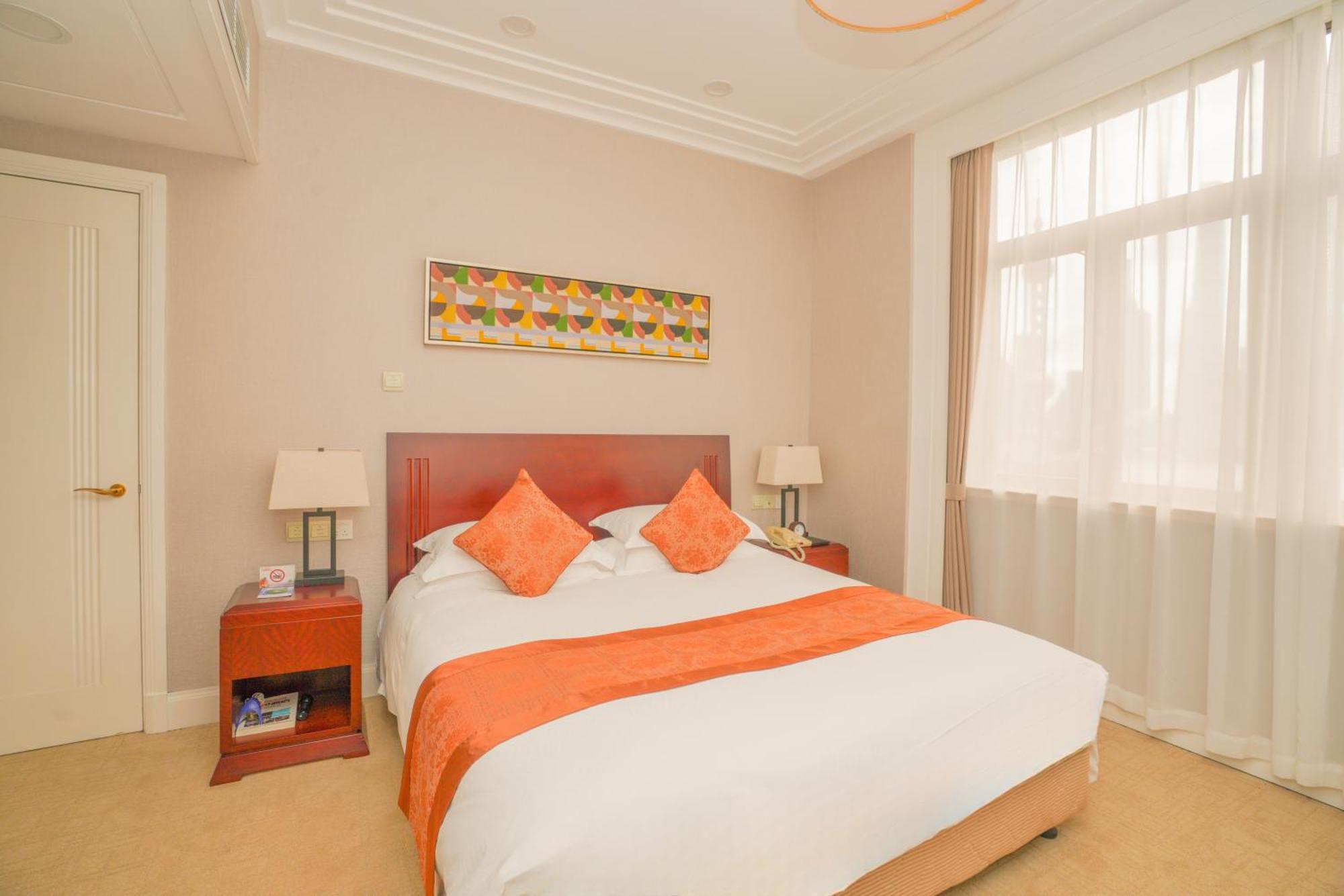 Broadway Mansions - On The Bund 5*