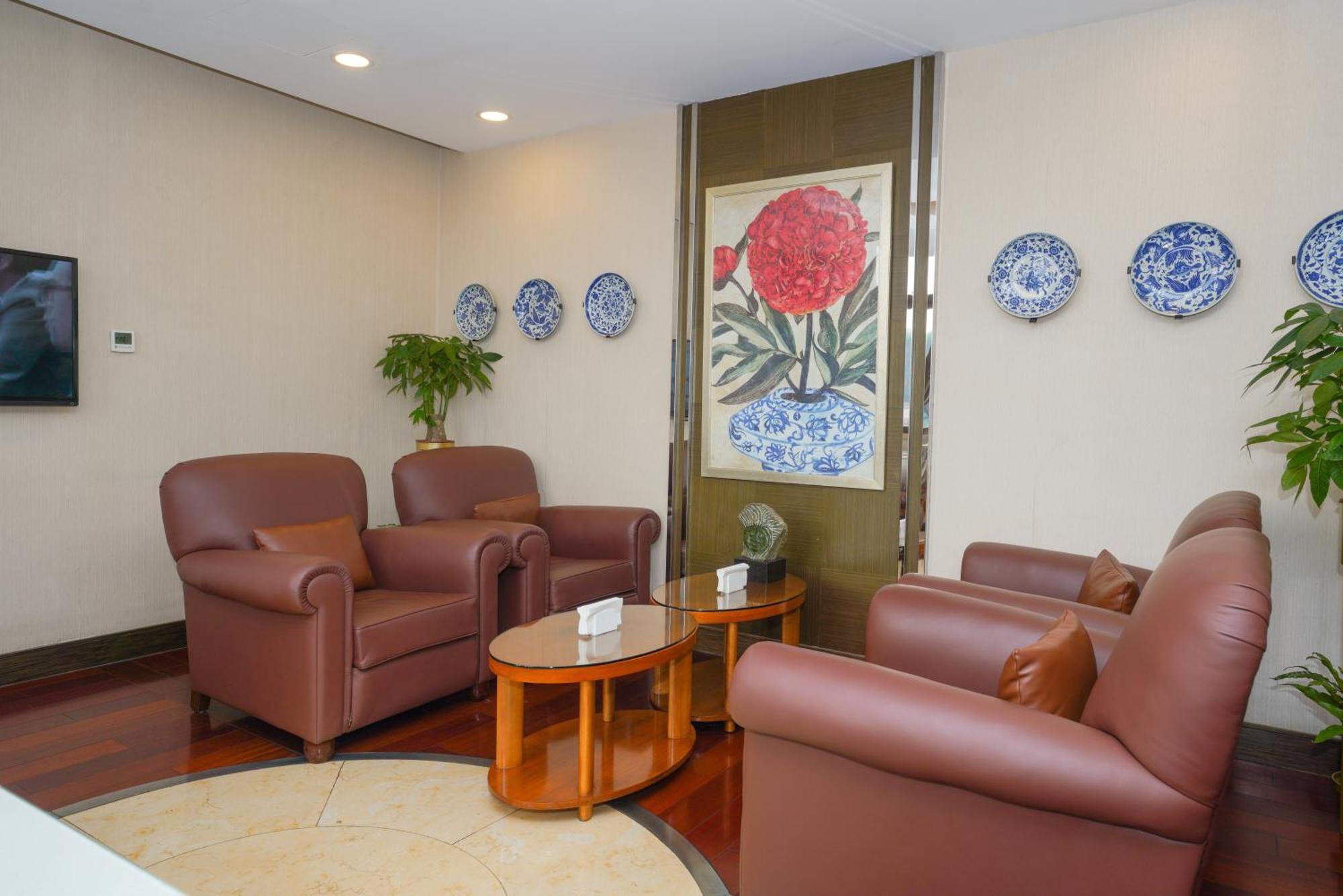 Hotel Broadway Mansions - On The Bund 5*