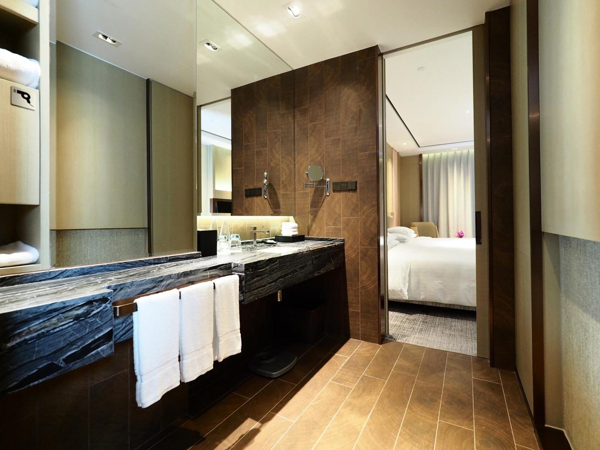 Courtyard By Marriott Shanghai International Tourism And Resorts Zone Shanghai