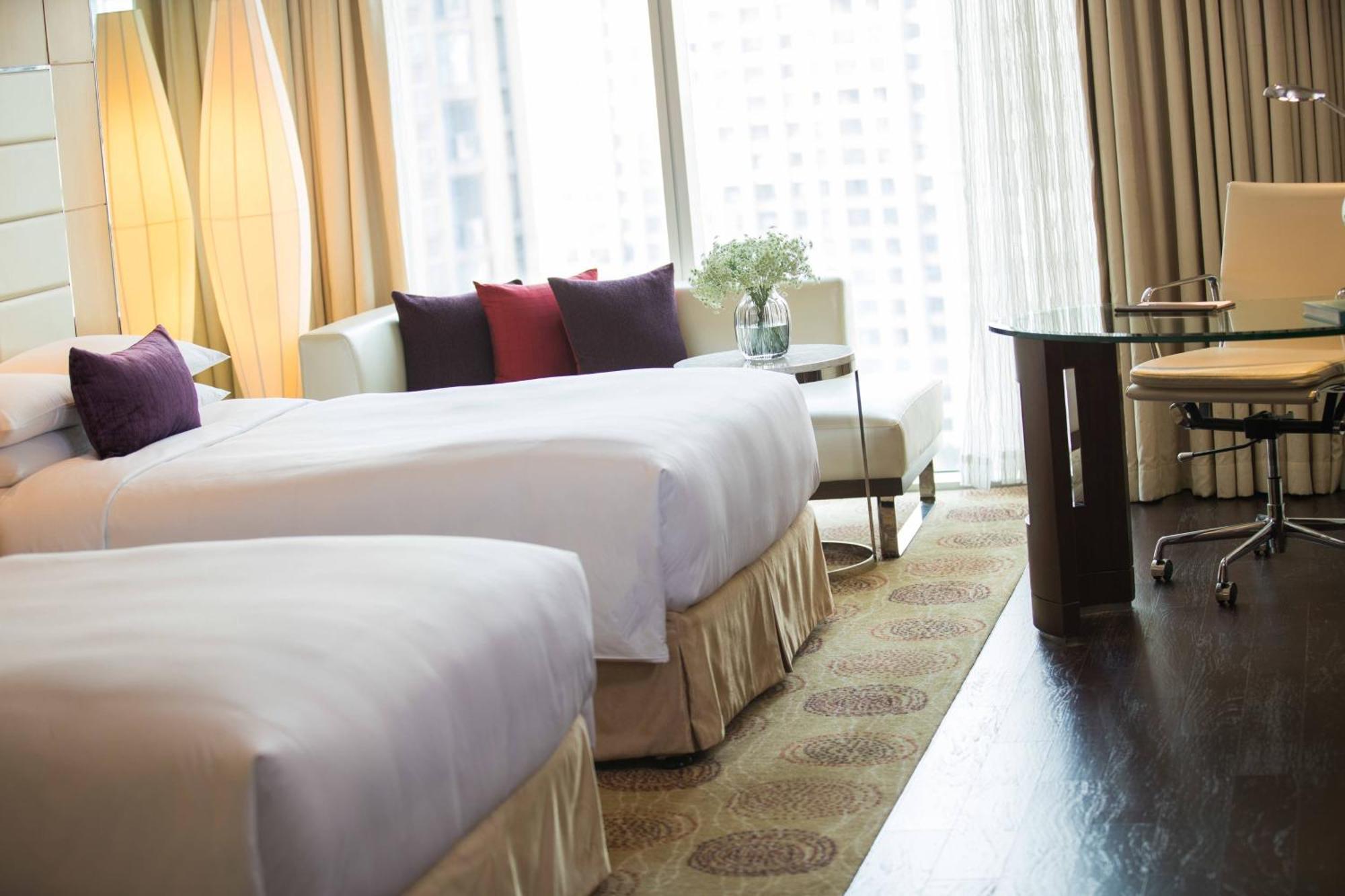 Hotel Renaissance Putuo 5*