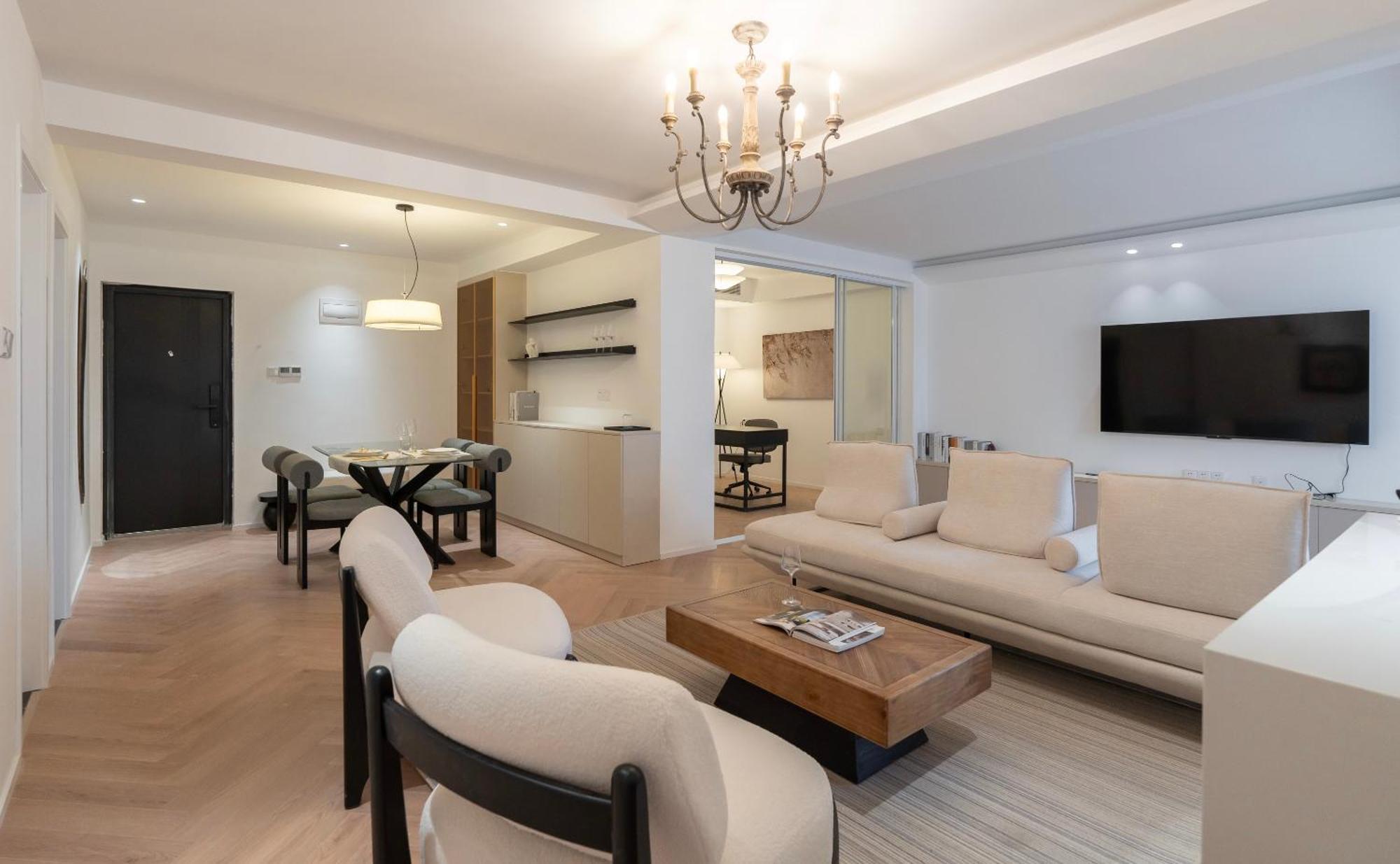 Book And Bed - Xujiahui Apartment *