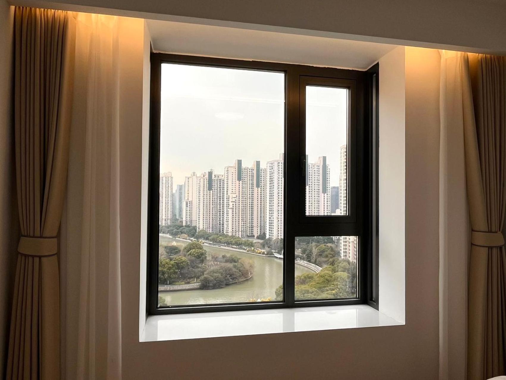 Sunny Abode Cosco Liangwan Three-bedroom Apartment