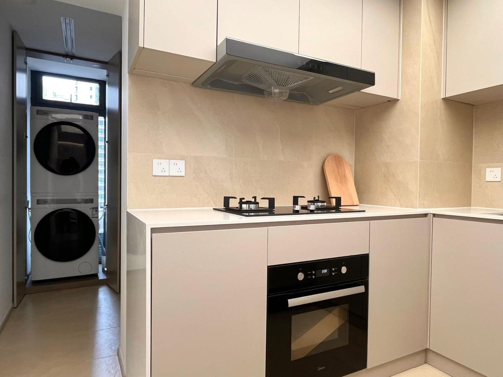 Apartment Sunny Abode Cosco Liangwan Three-bedroom *