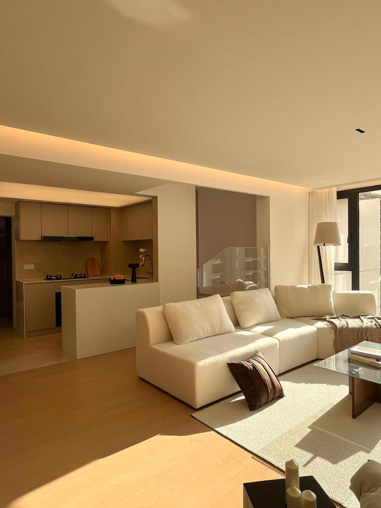 Apartment Sunny Abode Cosco Liangwan Three-bedroom