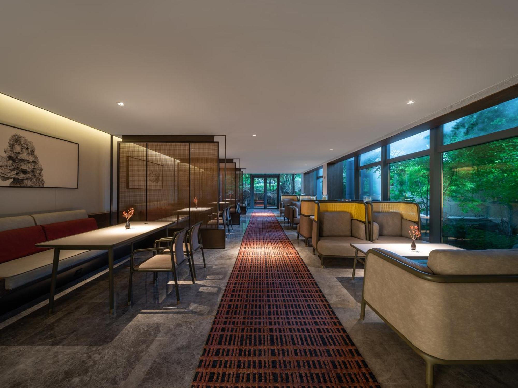 Hotel Joya Lujiazui 5*