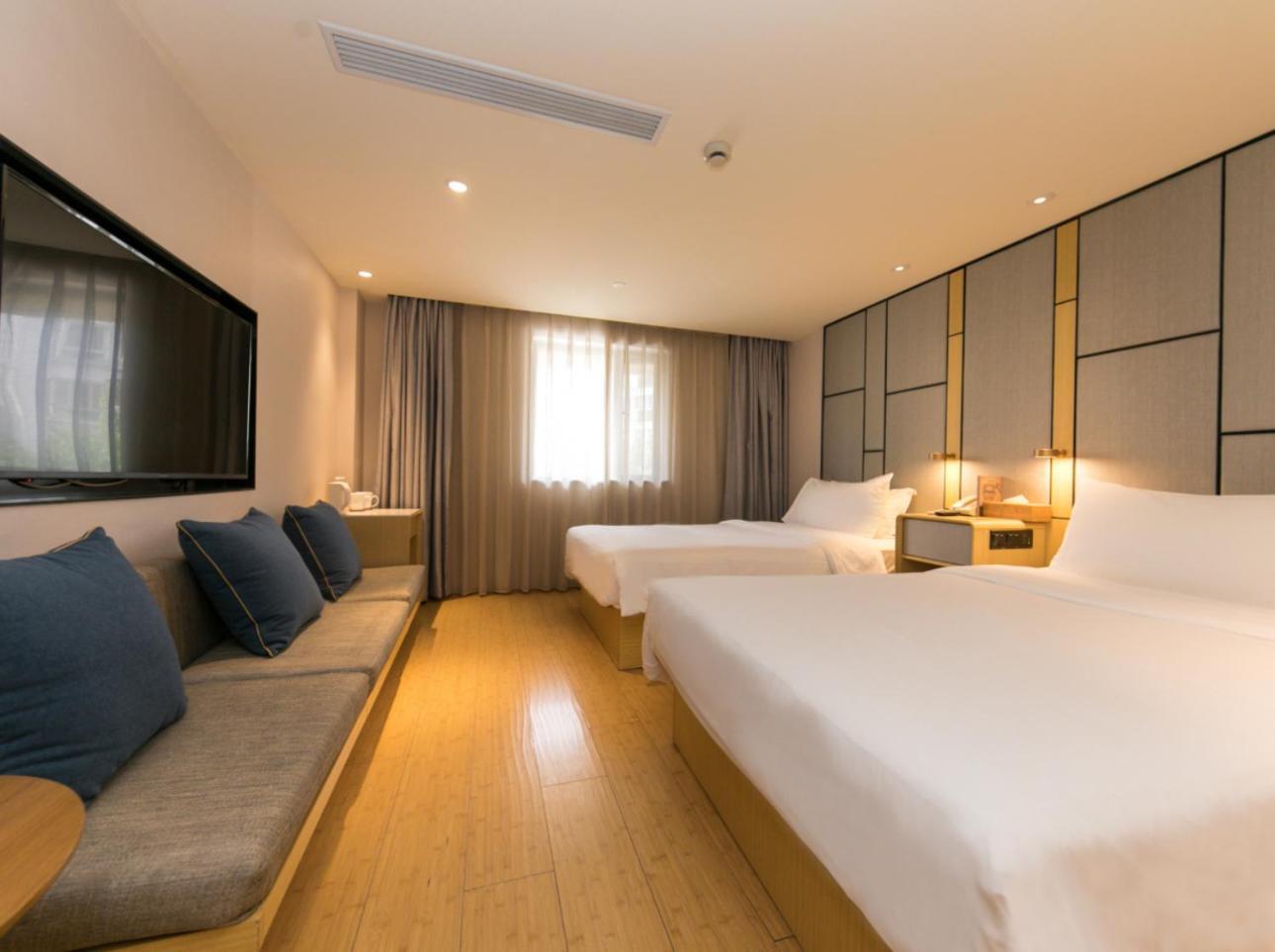 Ji Jinqiao International Commercial Plaza Hotel