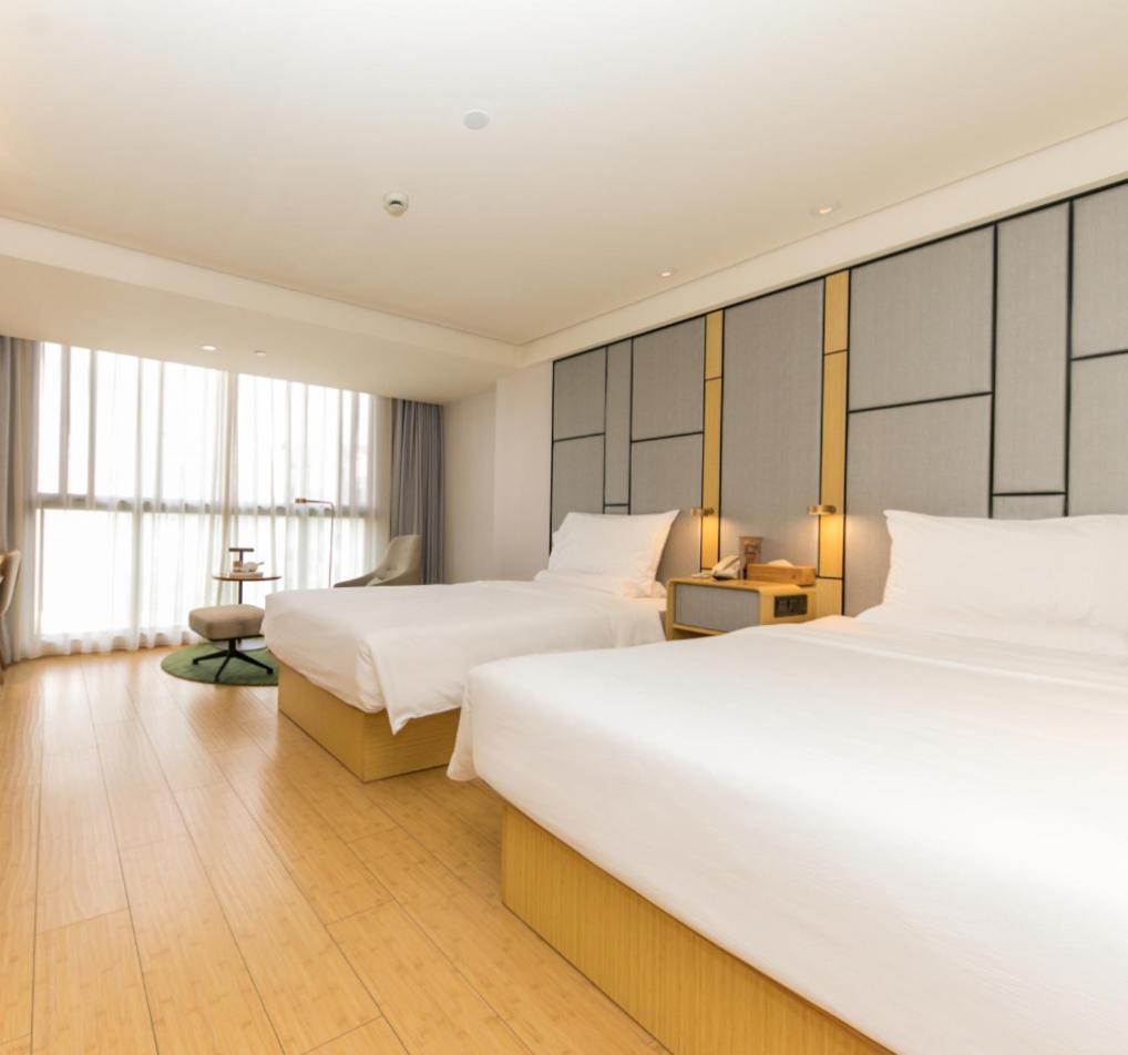 Ji Jinqiao International Commercial Plaza Hotel 3*
