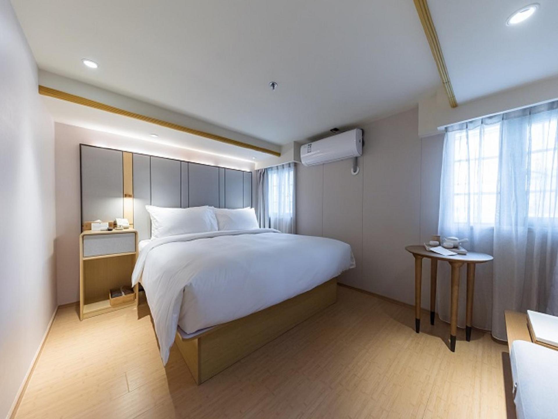 Hotel Ji Shanghai
